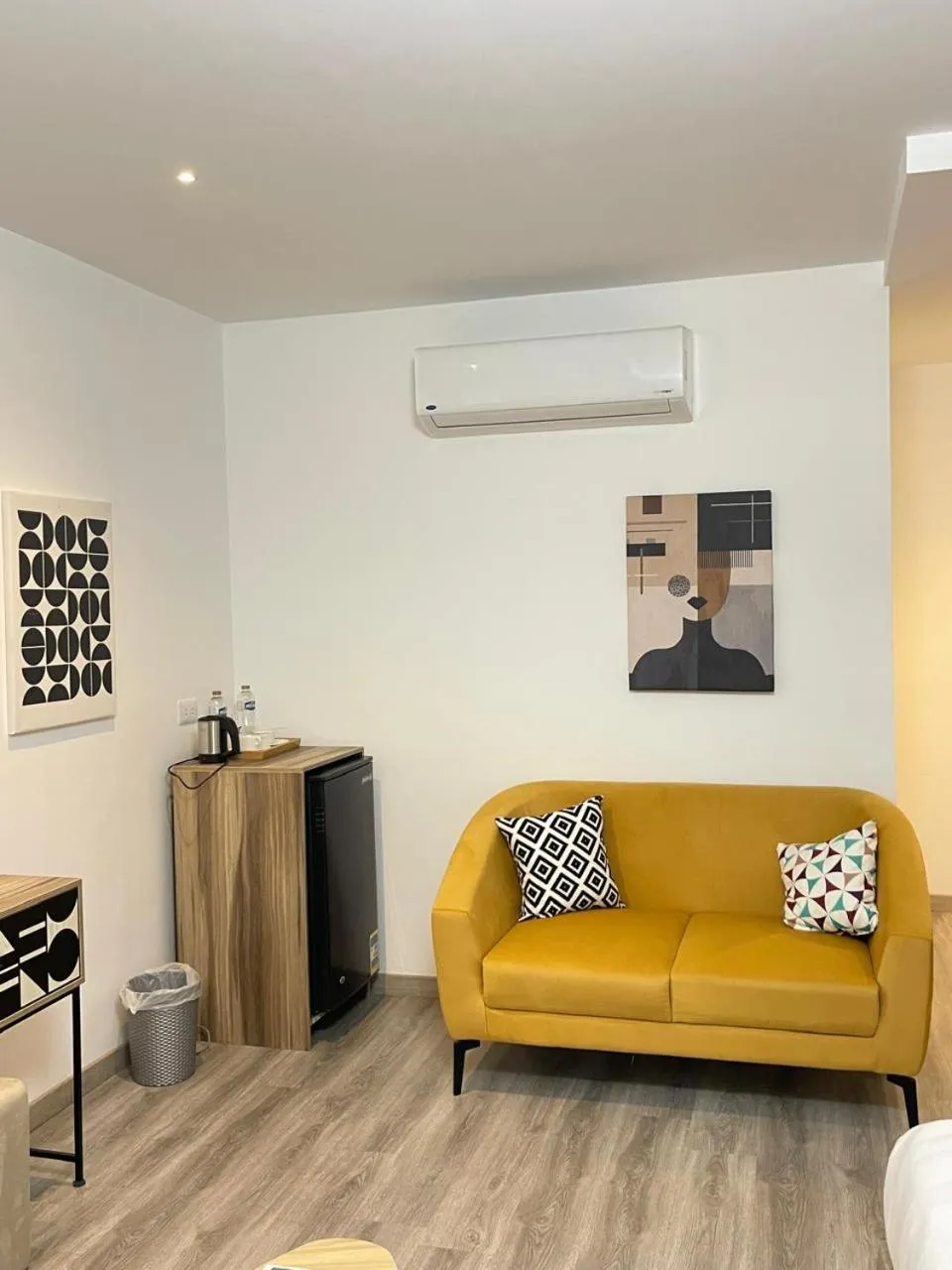 TV and multimedia in Elite Pyramids Boutique Hotel