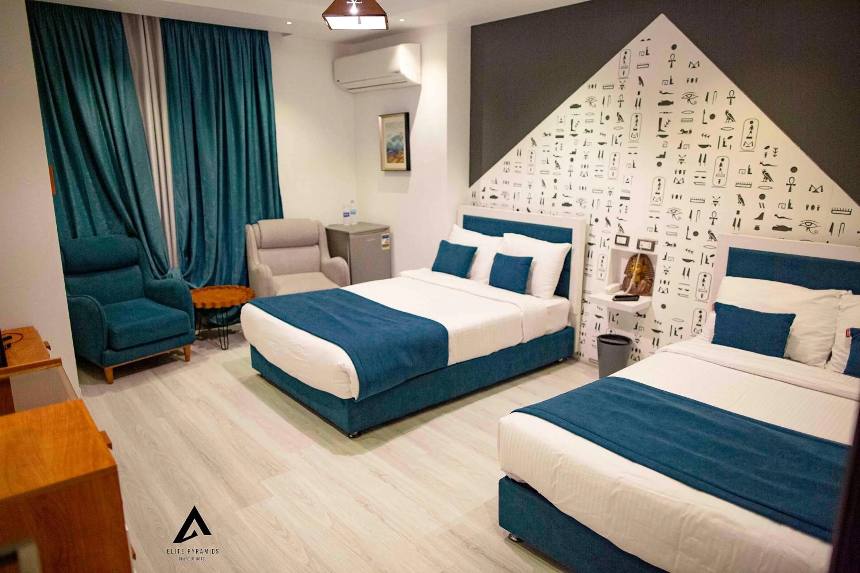 Photo of the whole room, Bed in Elite Pyramids Boutique Hotel