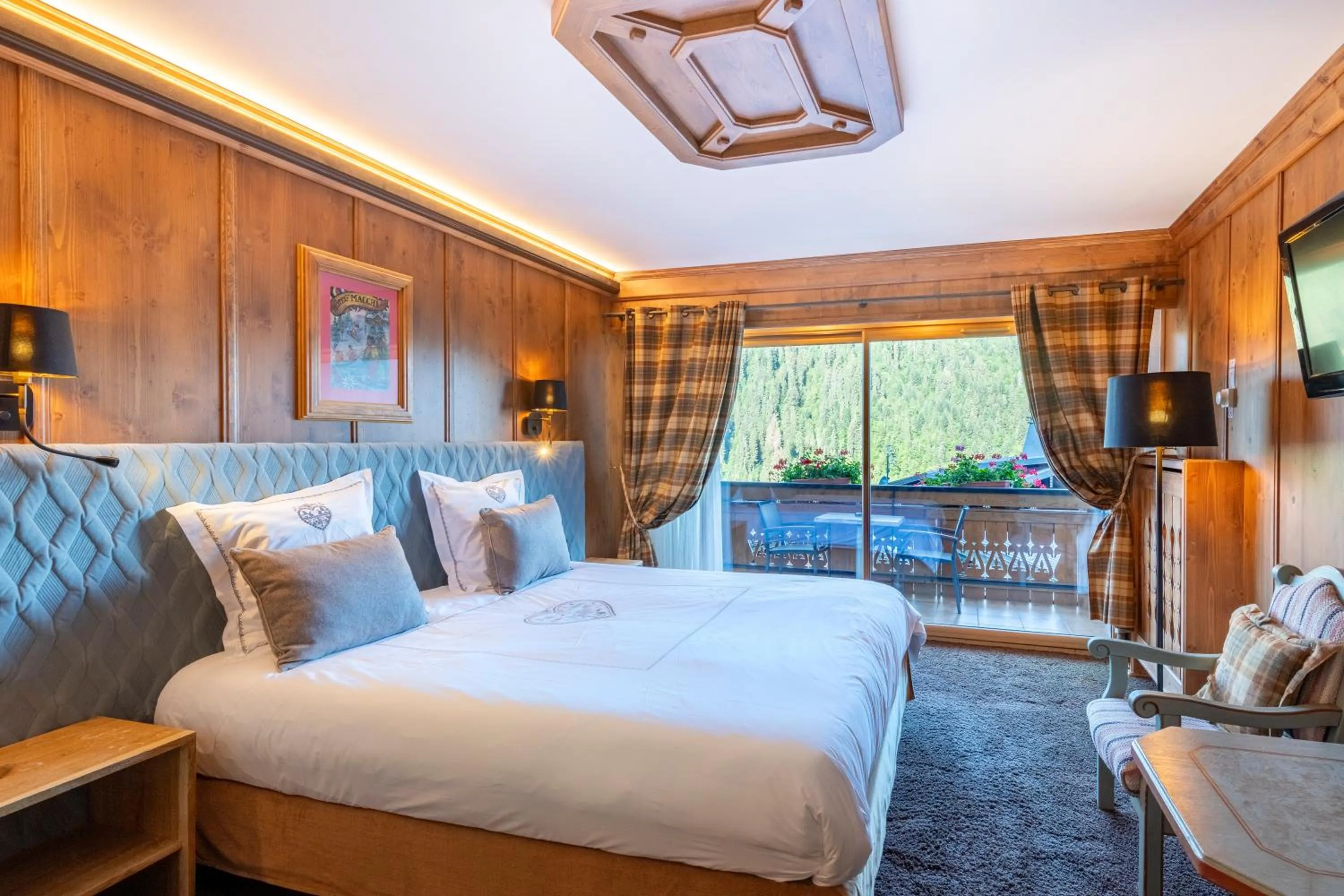 Bed in Hôtel Macchi Restaurant & Spa