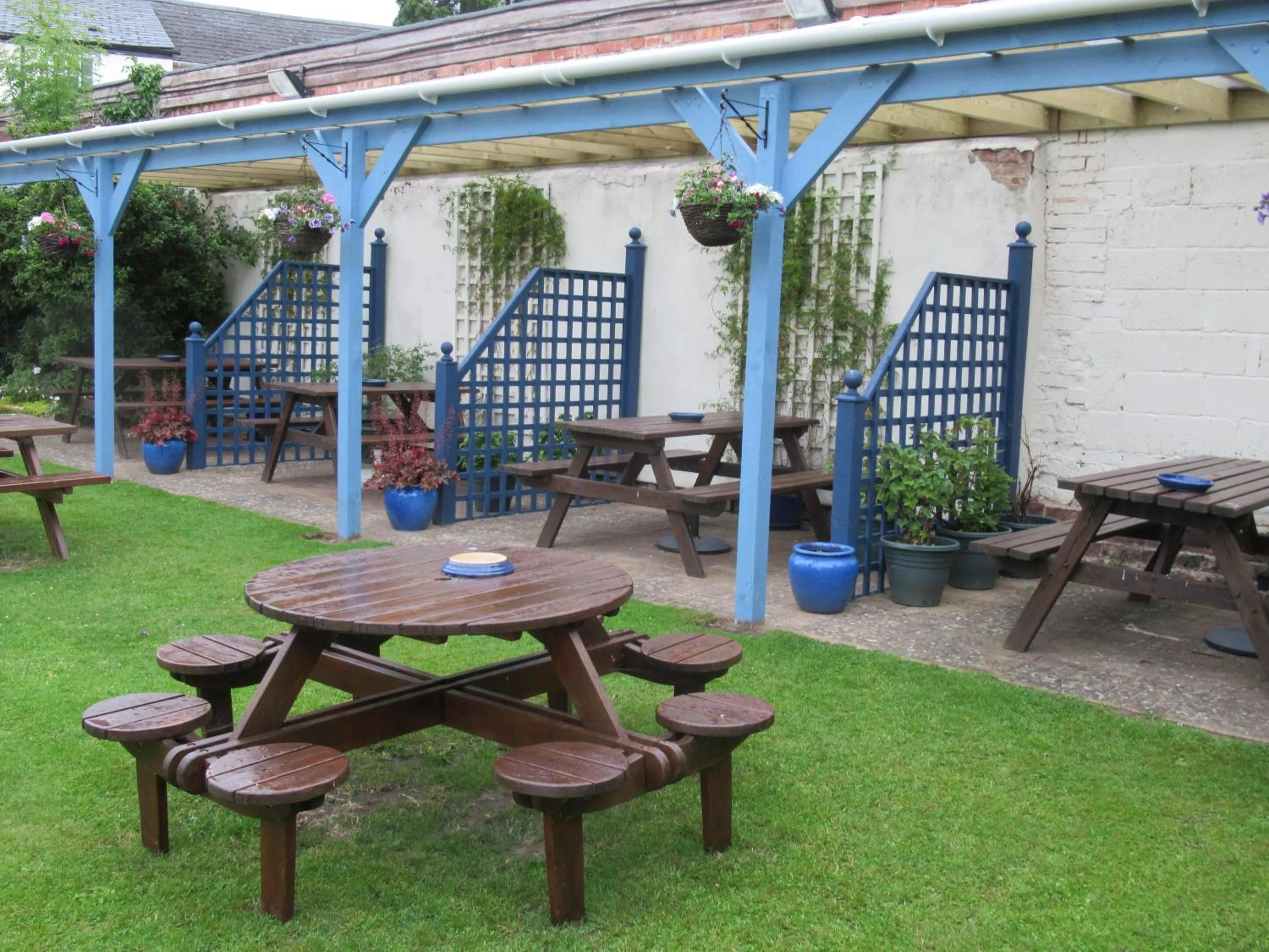 Garden in The London Inn