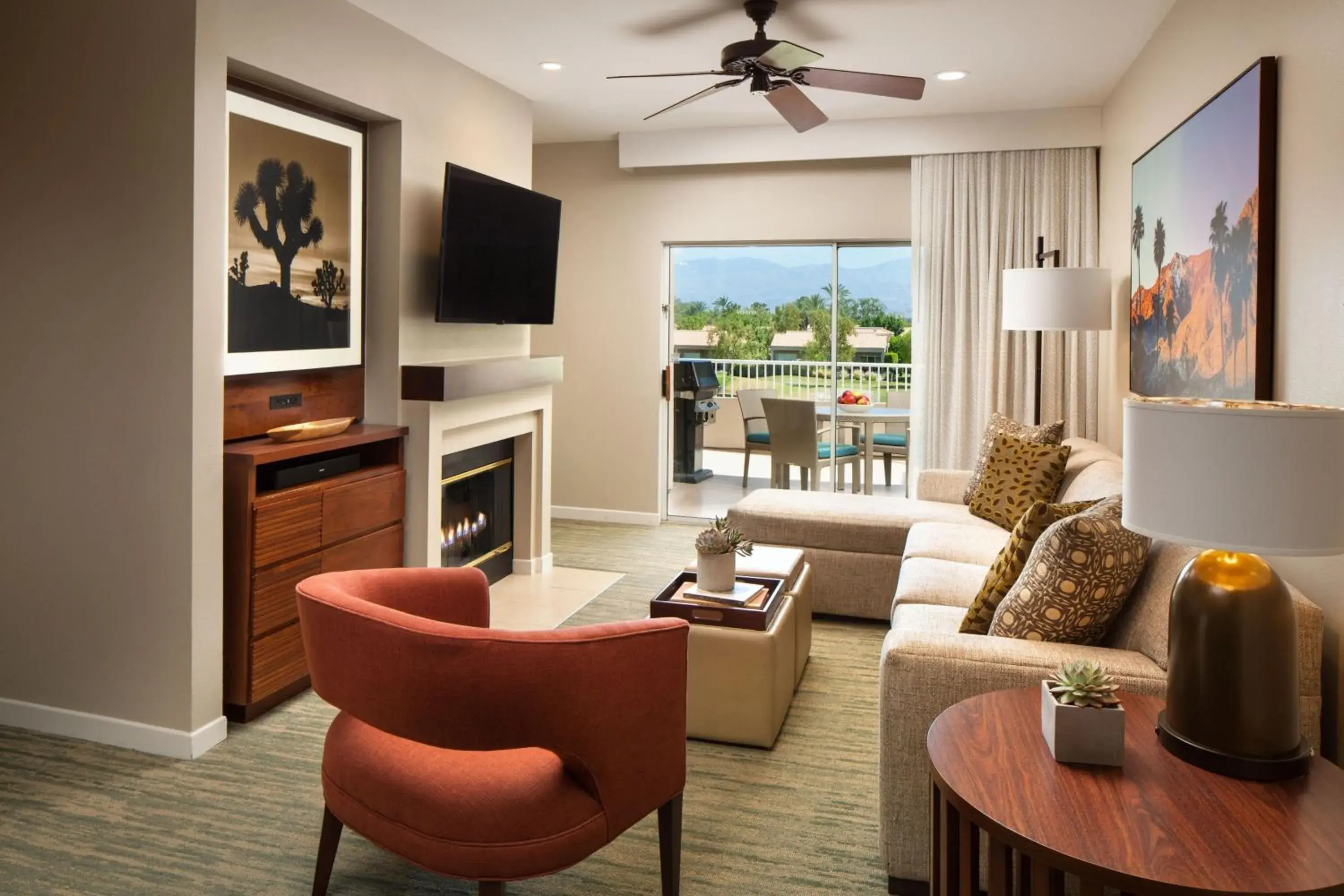 One-Bedroom Villa with Balcony and Whirlpool - Hearing Accessible in The Westin Mission Hills Resort Villas, Palm Springs One-Bedroom Villa with Balcony and Whirlpool - Hearing Accessible in The Westin Mission Hills Resort Villas, Palm Springs