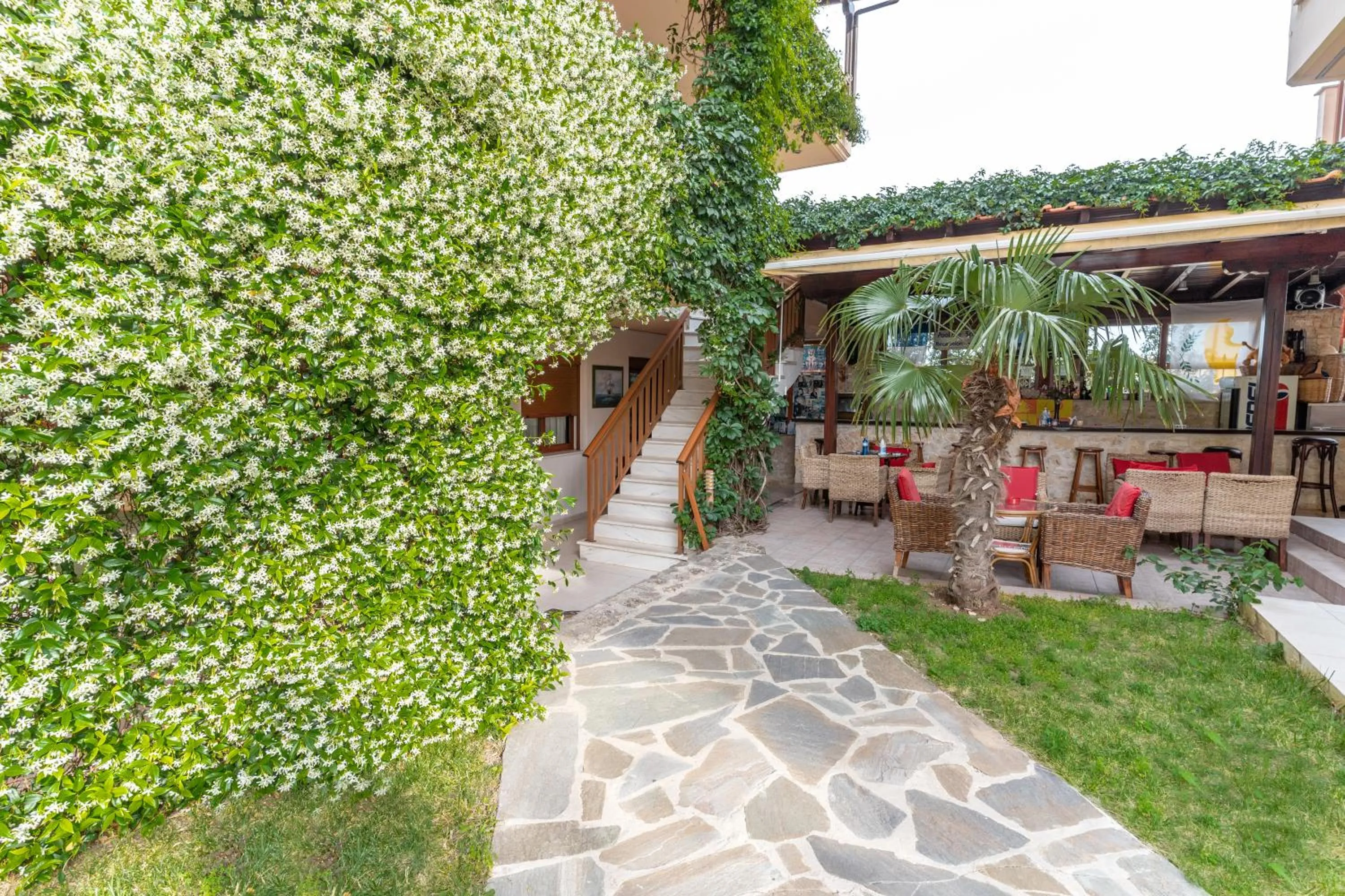 Garden in Erifili Kallithea