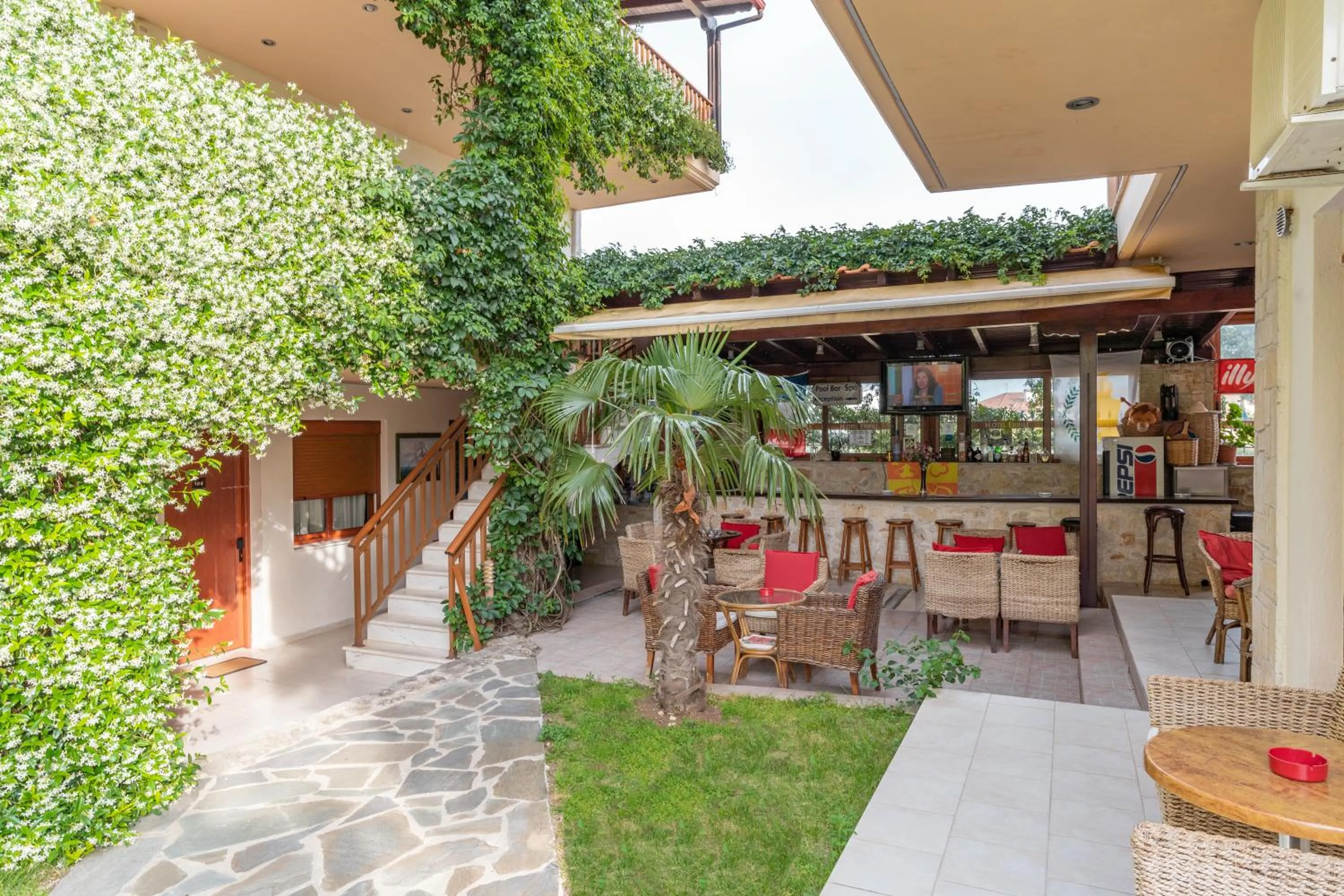 Garden in Erifili Kallithea