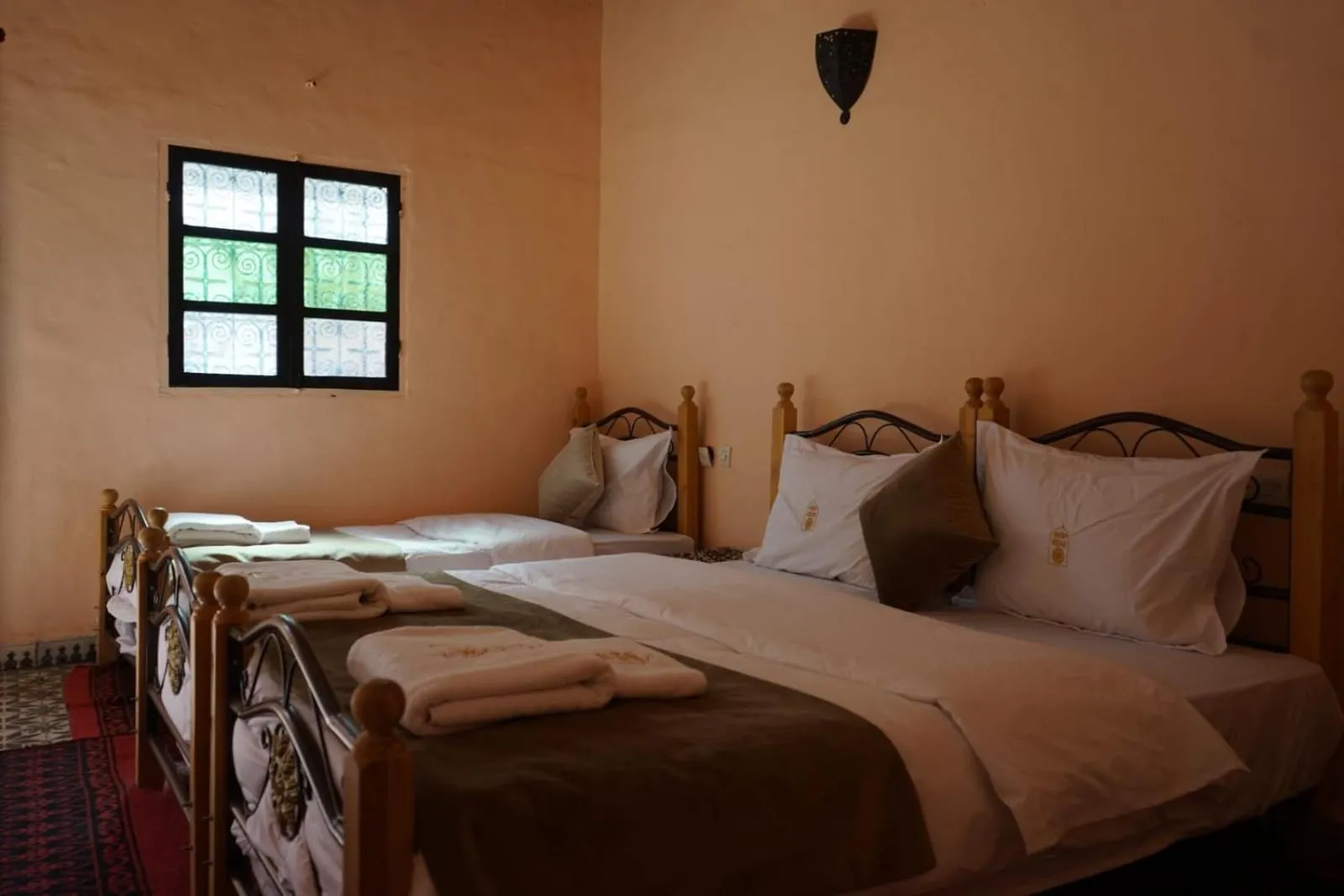 Photo of the whole room, Bed in Riad Assia Foum Zguid