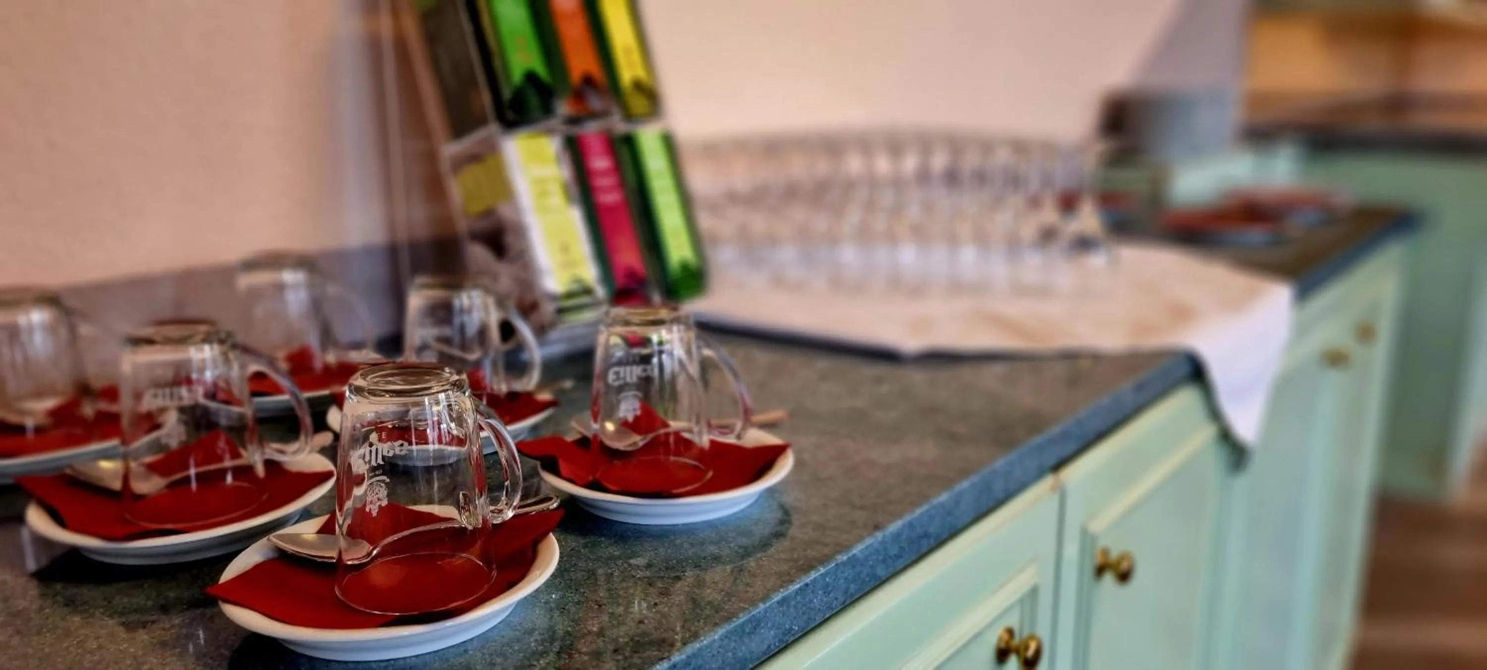 Food and drinks in eXo Individual Hotel Waghäuseler Hof