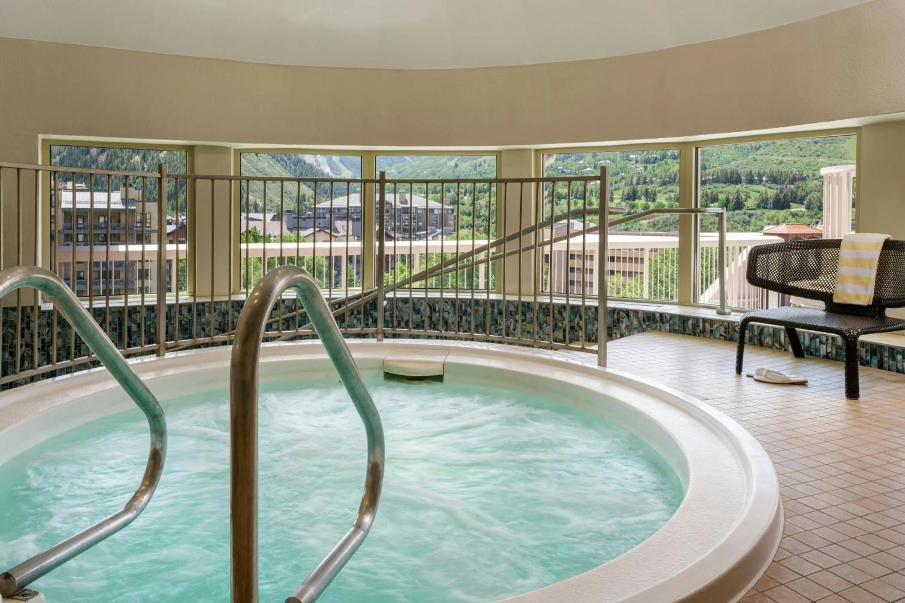 Swimming pool in Sheraton Mountain Vista Villas, Avon / Vail Valley