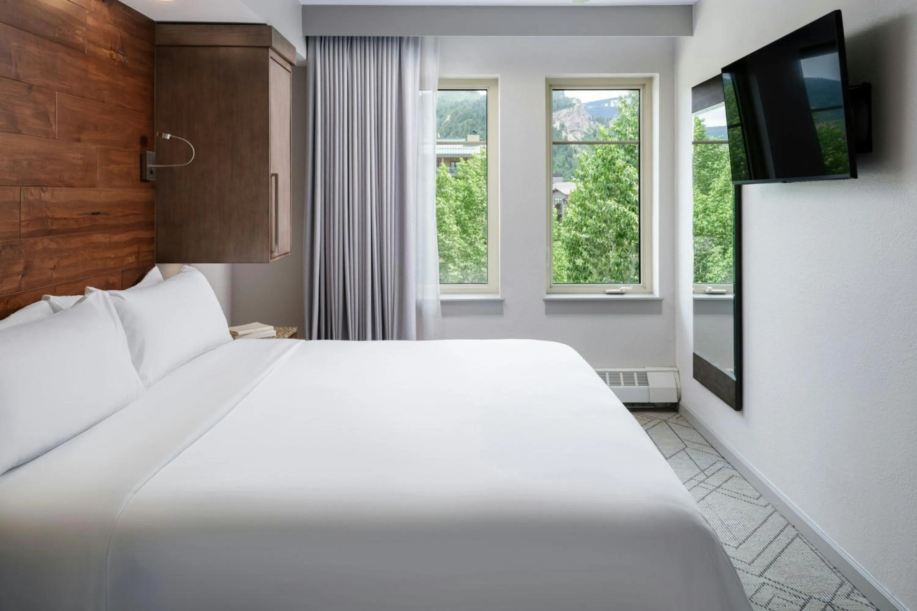 Bedroom, Bed in Sheraton Mountain Vista Villas, Avon / Vail Valley