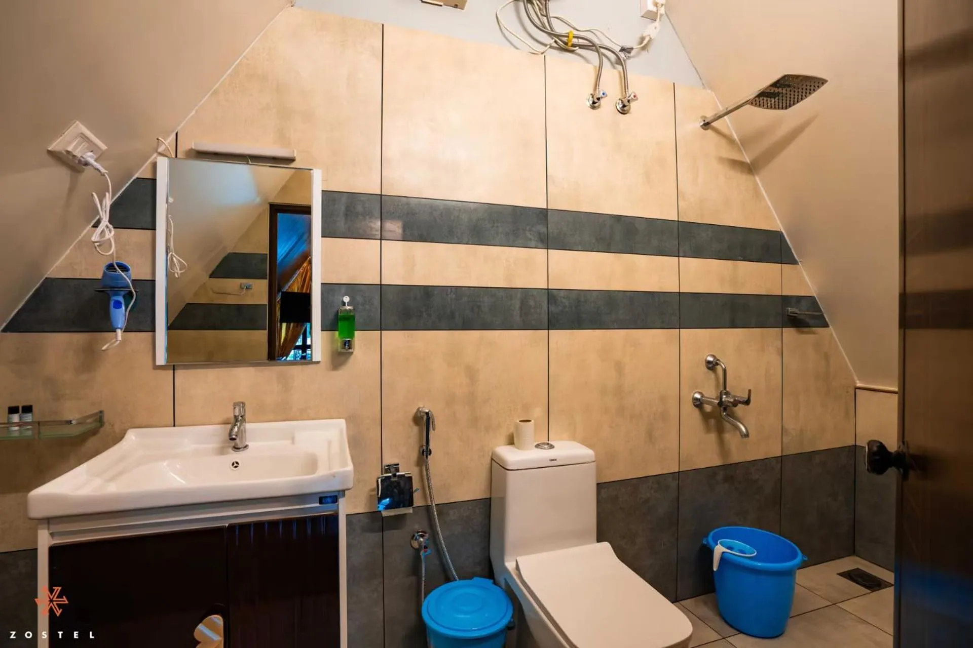 Bathroom in Zostel Varkala