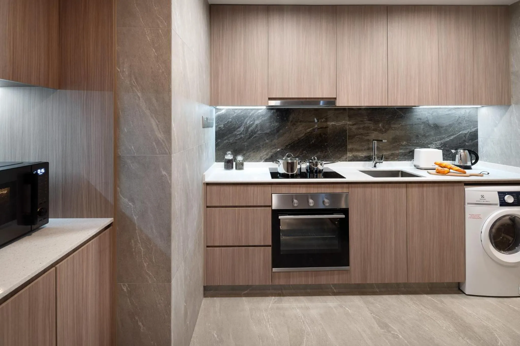 Kitchen or kitchenette in Park Avenue Clemenceau