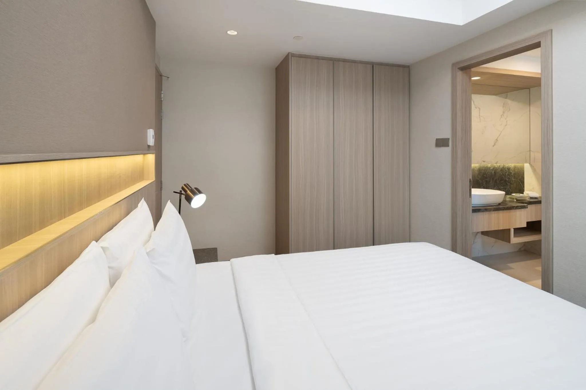 Bed in Park Avenue Clemenceau