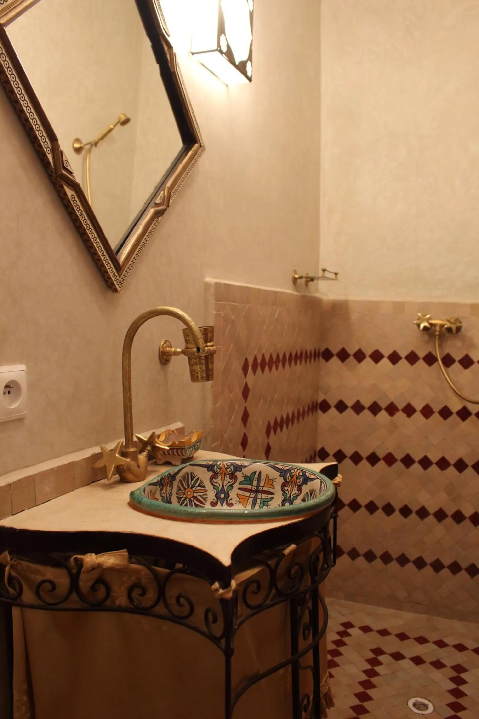 Bathroom in RIAD MAKENE MOUCHKILL