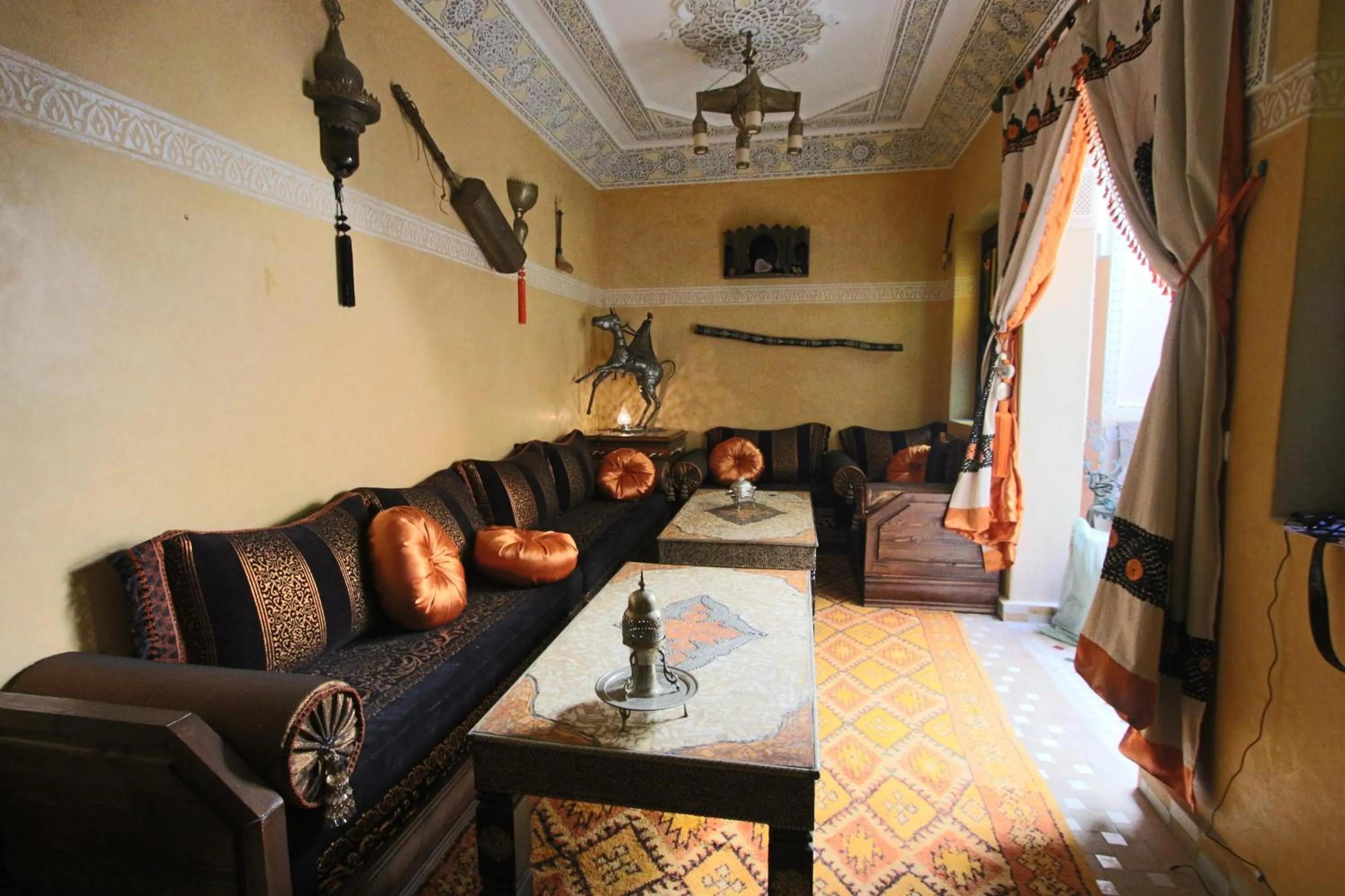 Living room in RIAD MAKENE MOUCHKILL