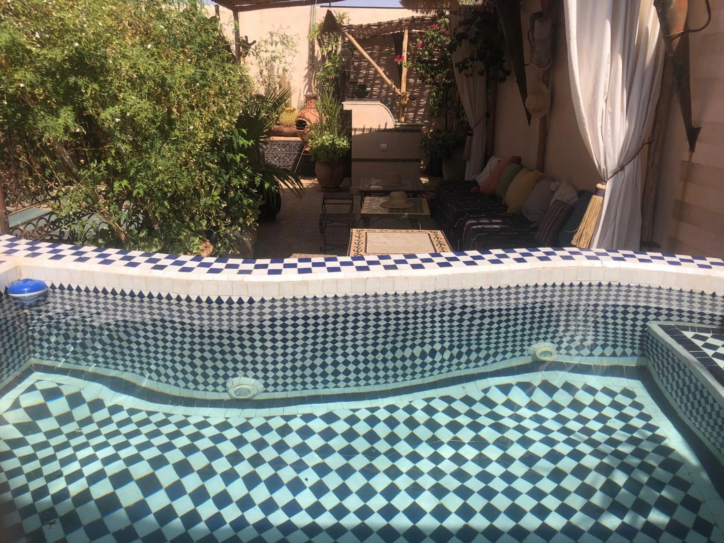 Swimming pool in RIAD MAKENE MOUCHKILL