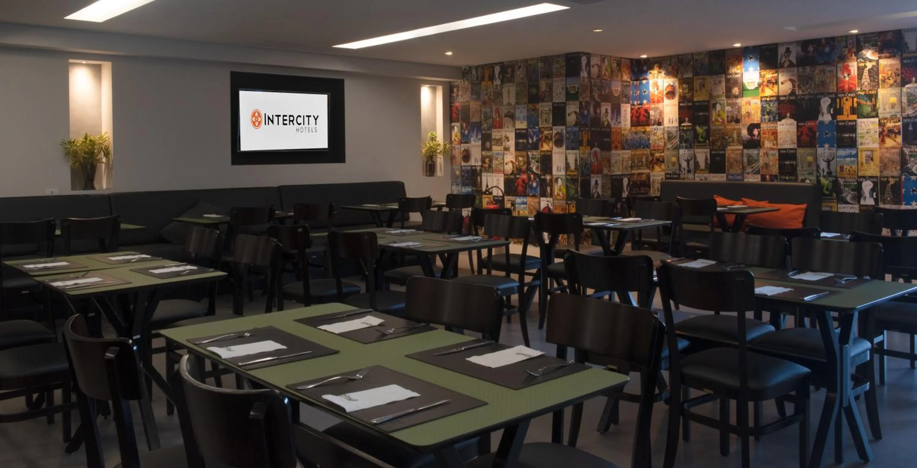 Restaurant/places to eat in Intercity São Paulo Anhembi