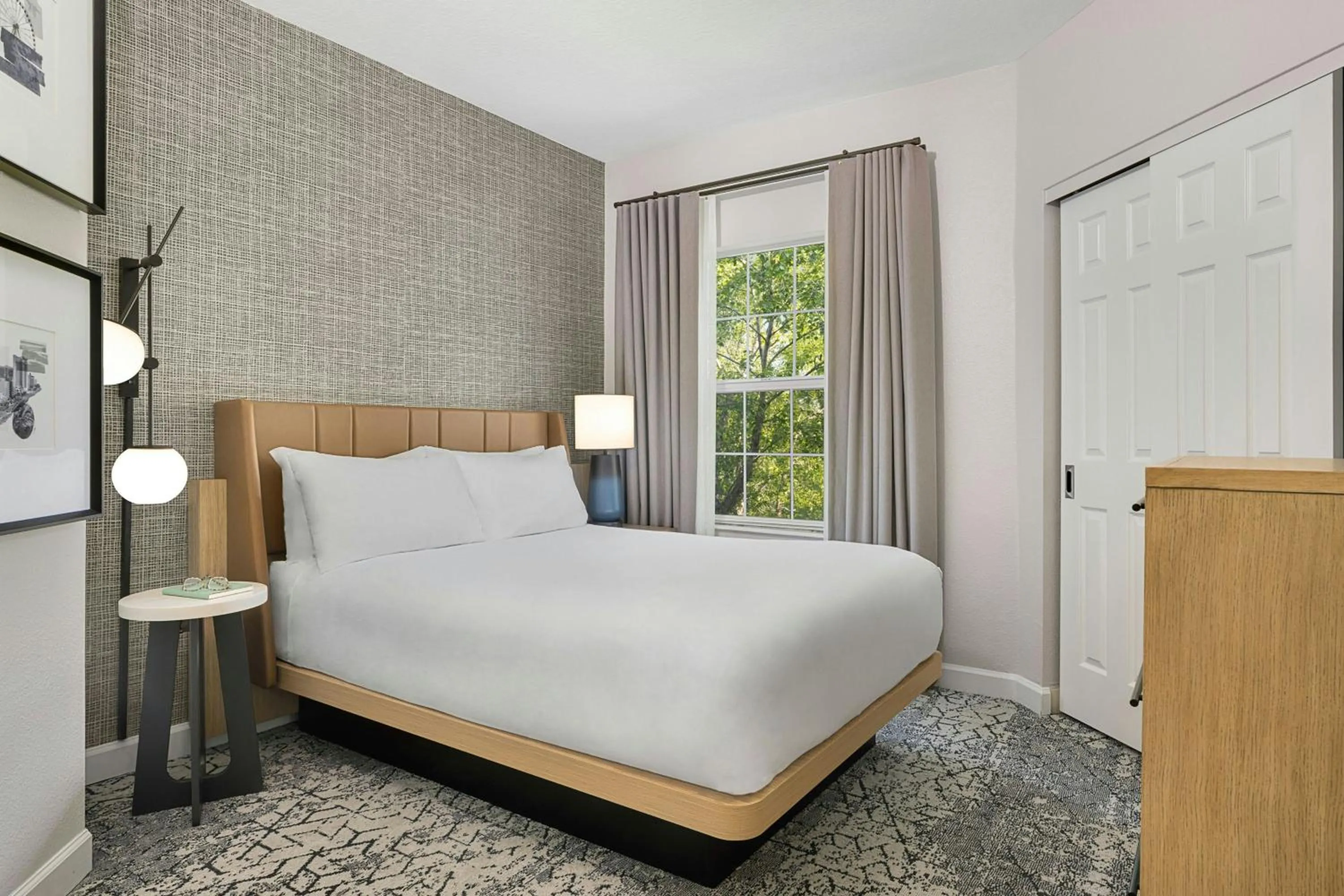 Bedroom, Bed in Sheraton Broadway Resort Villas