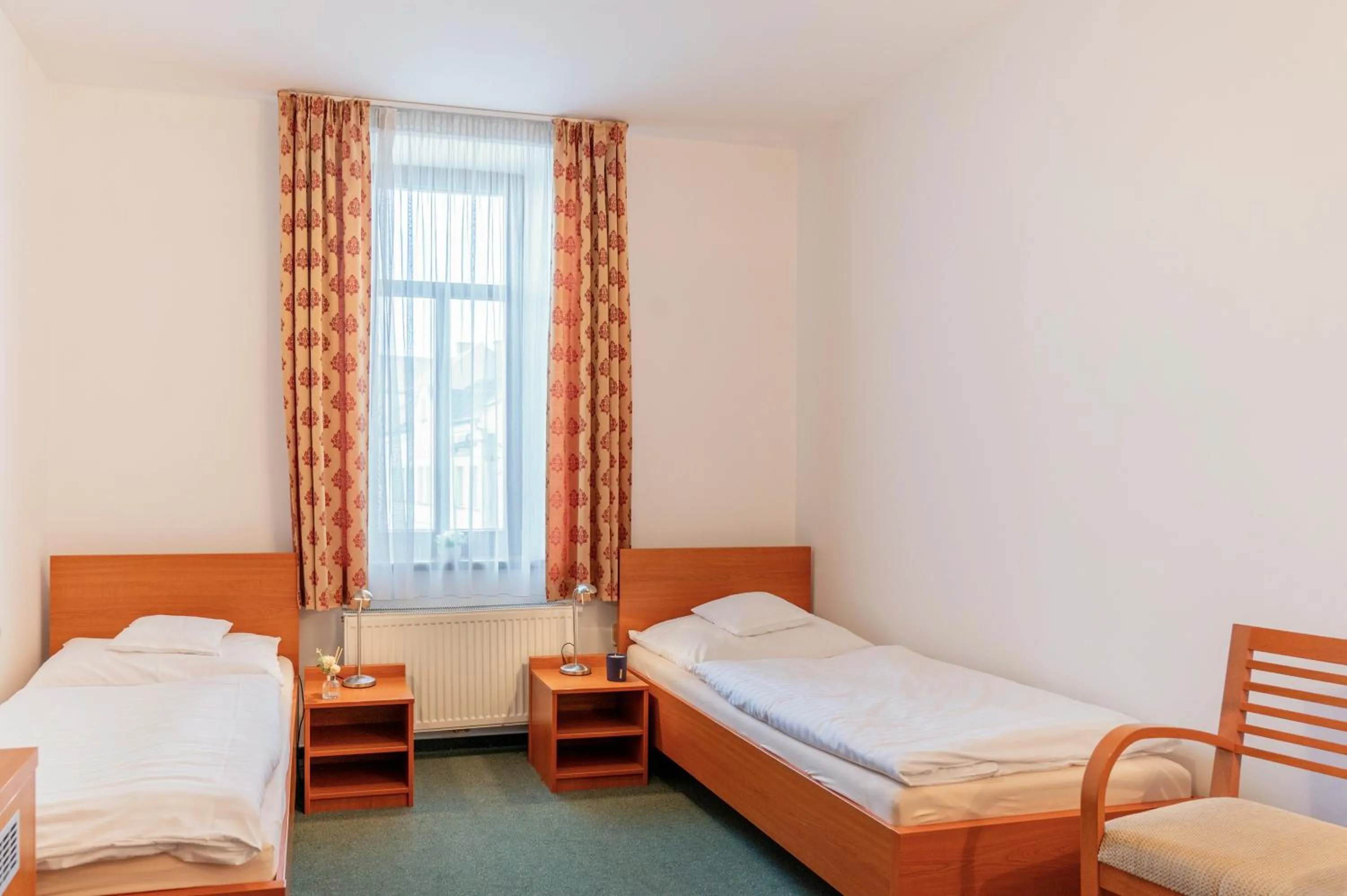 Bed in Hotel Krajka****