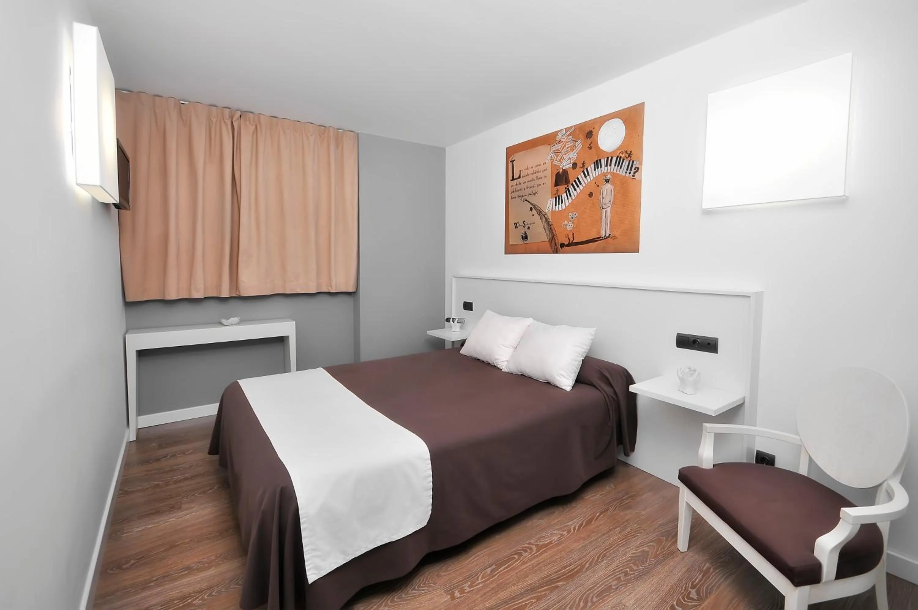 Photo of the whole room, Bed in Hospedium CLÁ Hotel - Boutique