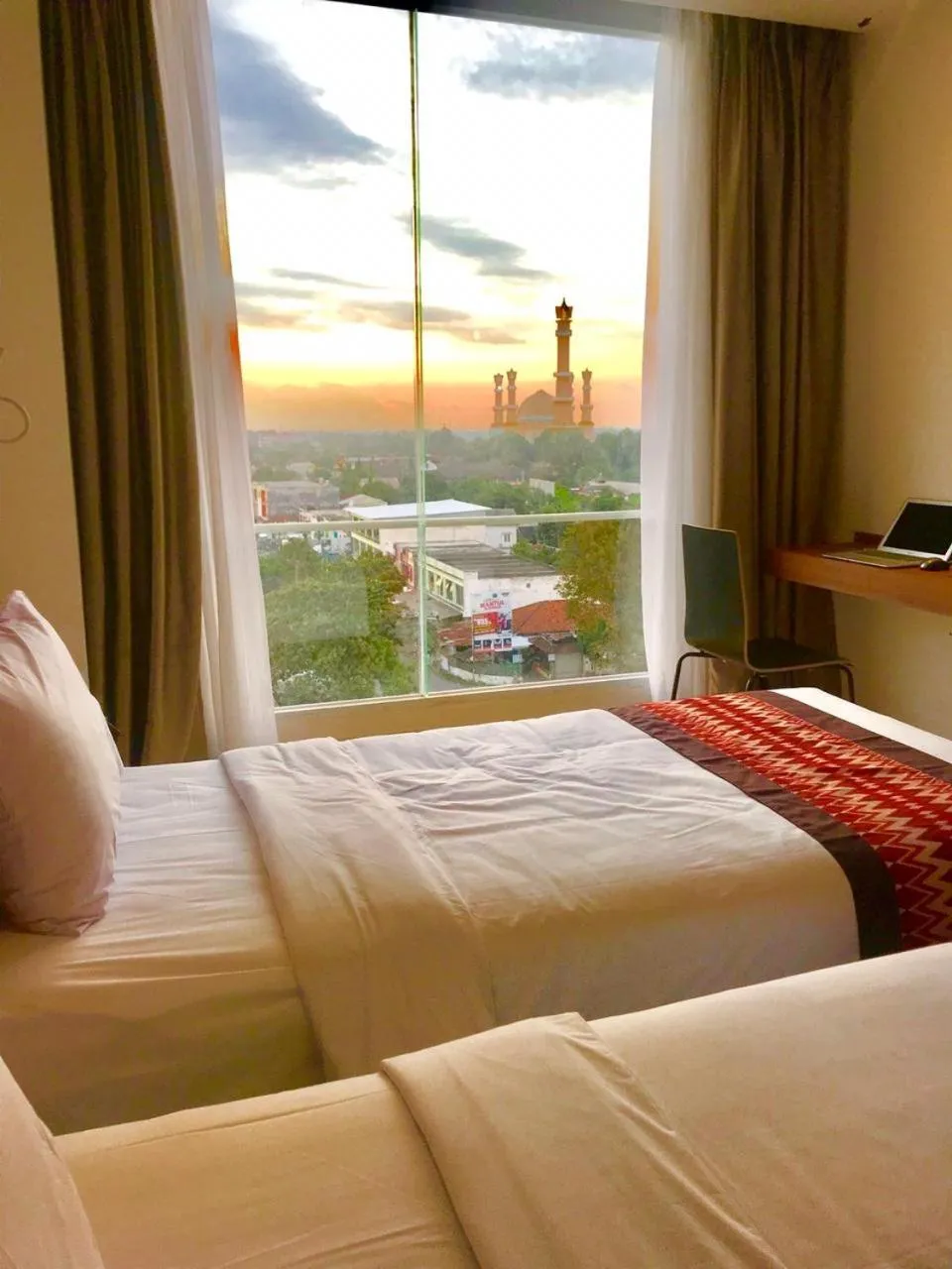 Bedroom in Sunwood Hotel Arianz Mataram