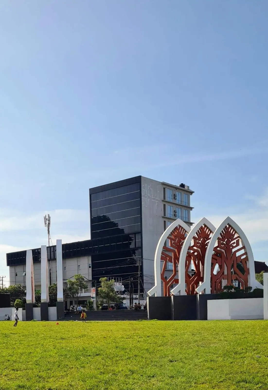 Property building in Sunwood Hotel Arianz Mataram