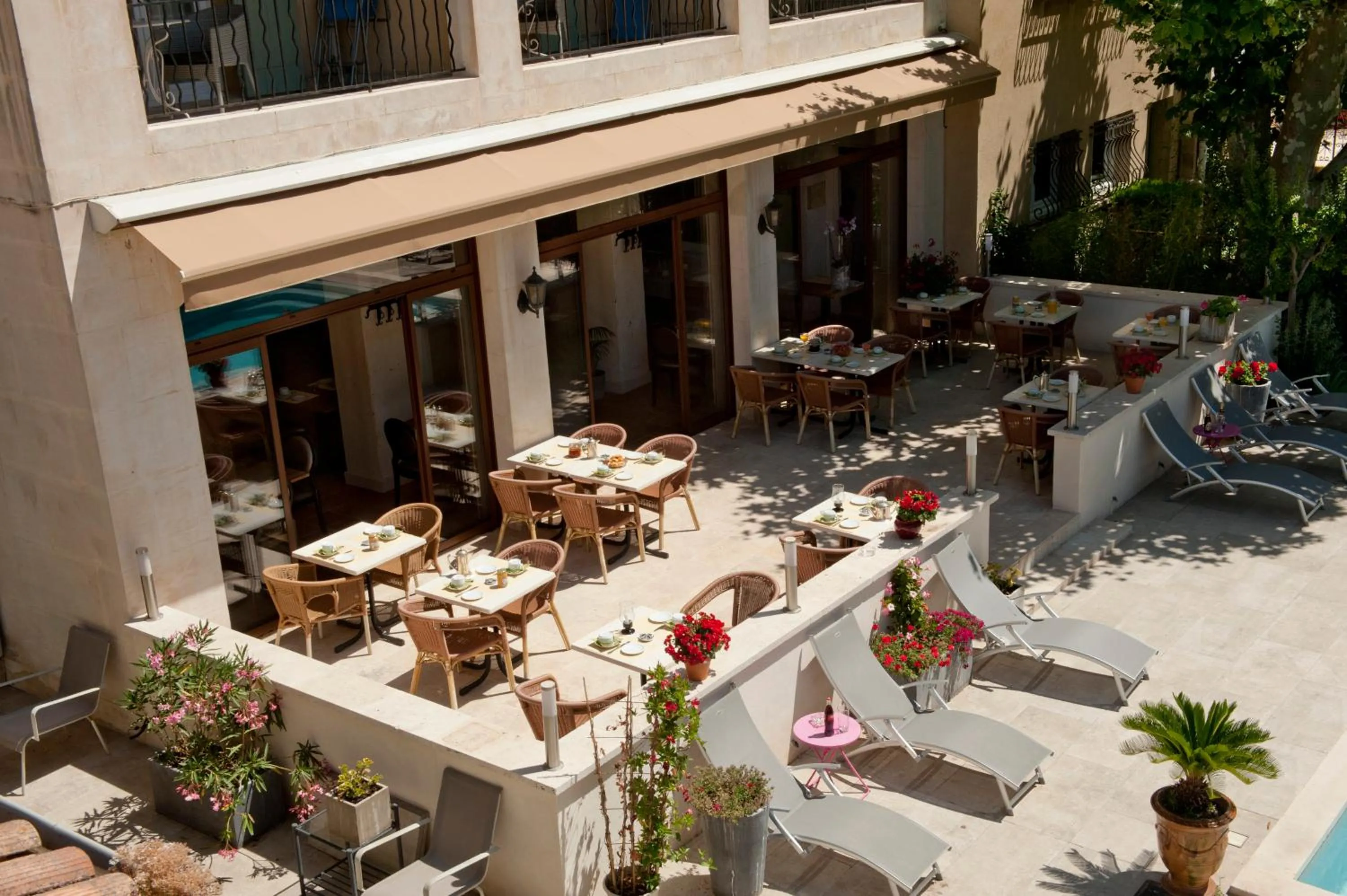 Patio in Le Castelet des Alpilles