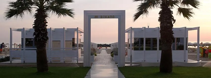 Nearby landmark in Hotel Glenn