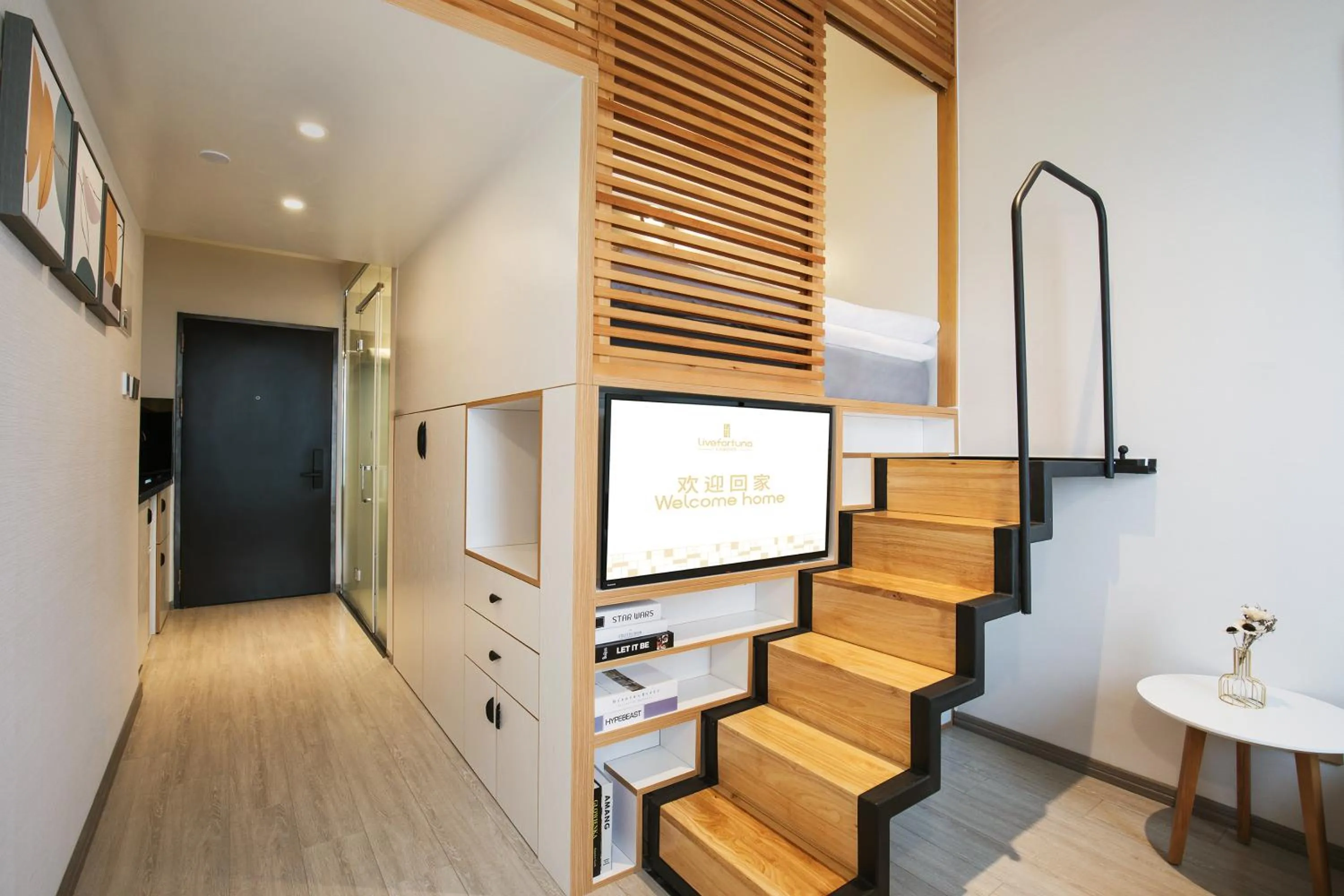 bunk bed in Livefortuna Hotel