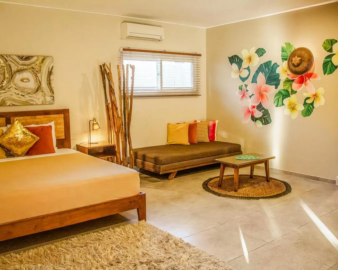 Bed in Halamanan Residences