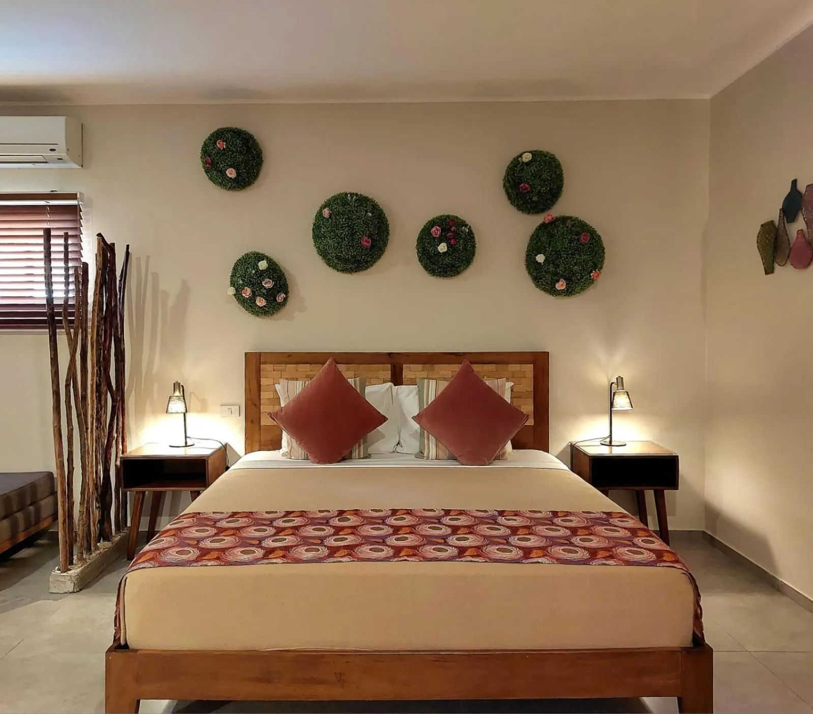 Bed in Halamanan Residences