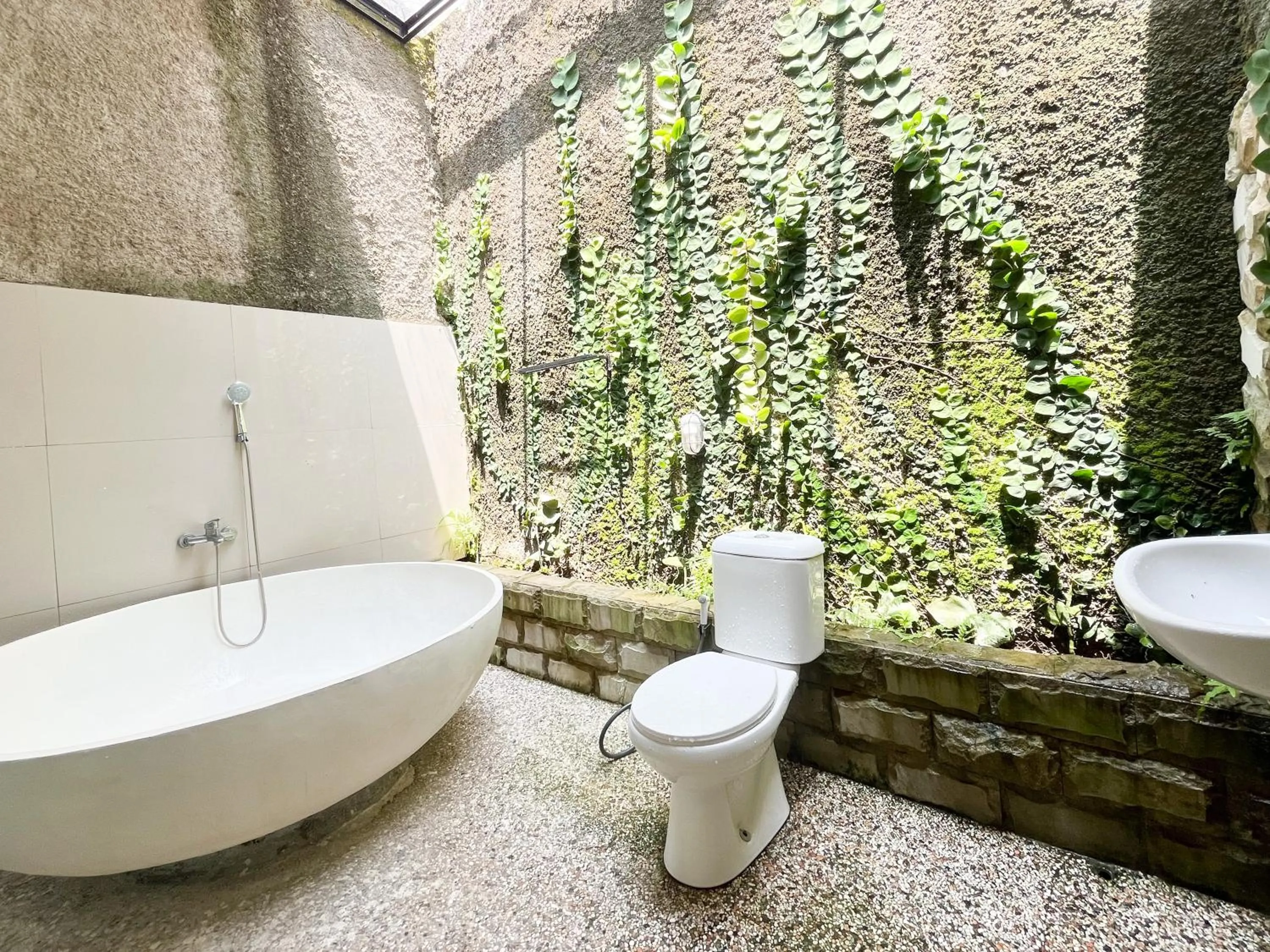 Bathroom in Sans Borobudur Homestay Banyuwangi