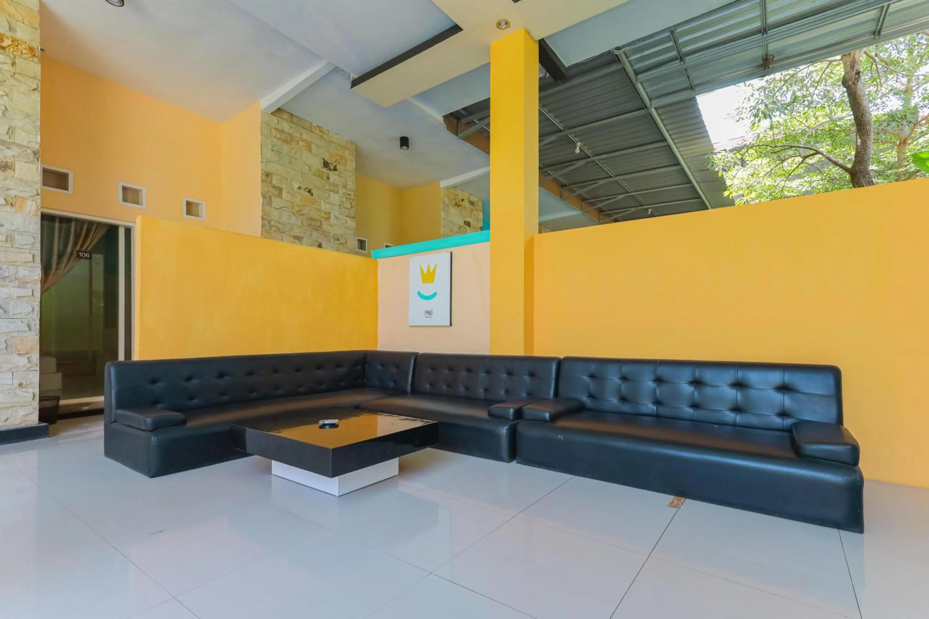 Living room in Sans Borobudur Homestay Banyuwangi