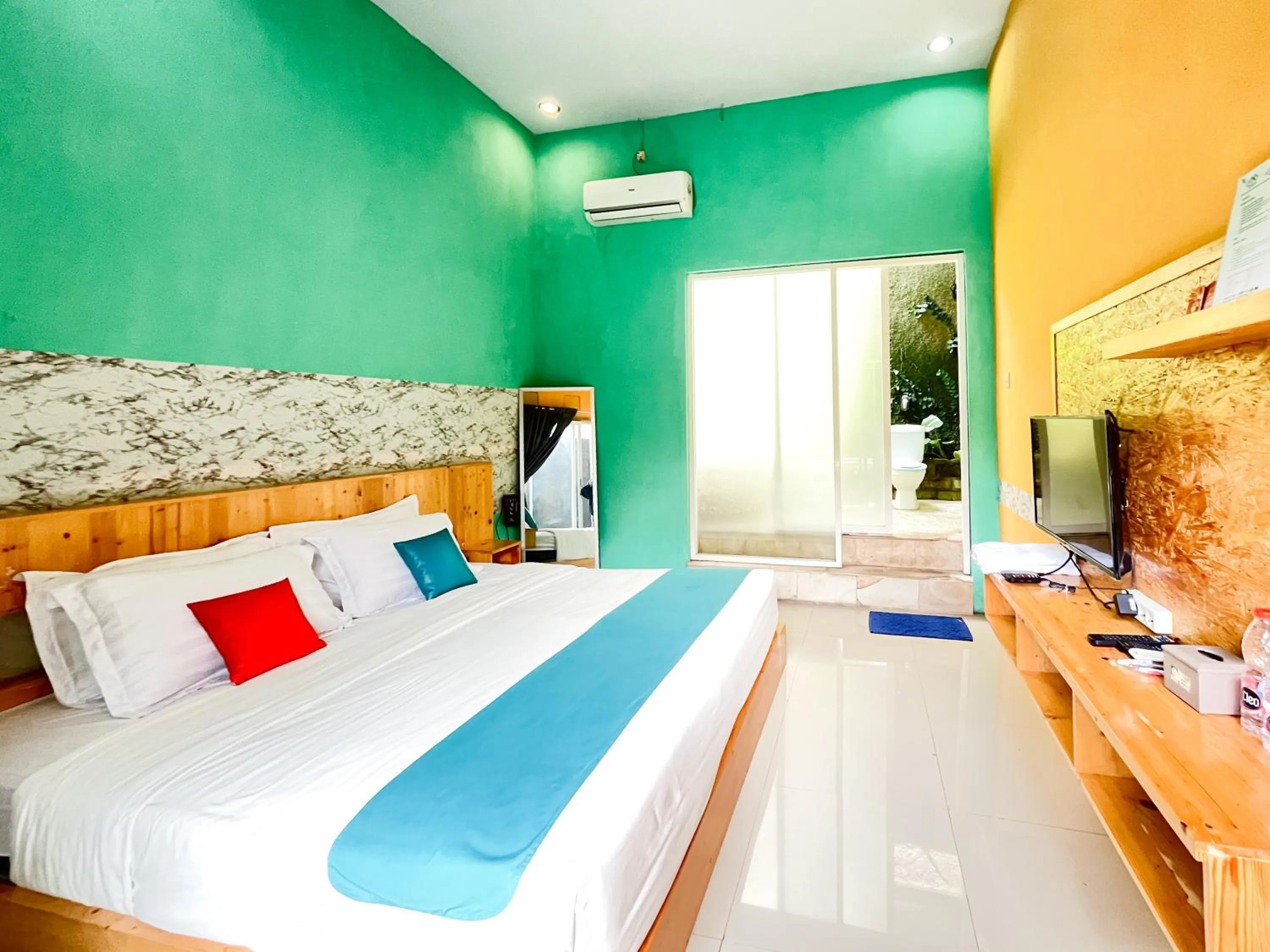 Bedroom, Bed in Sans Borobudur Homestay Banyuwangi