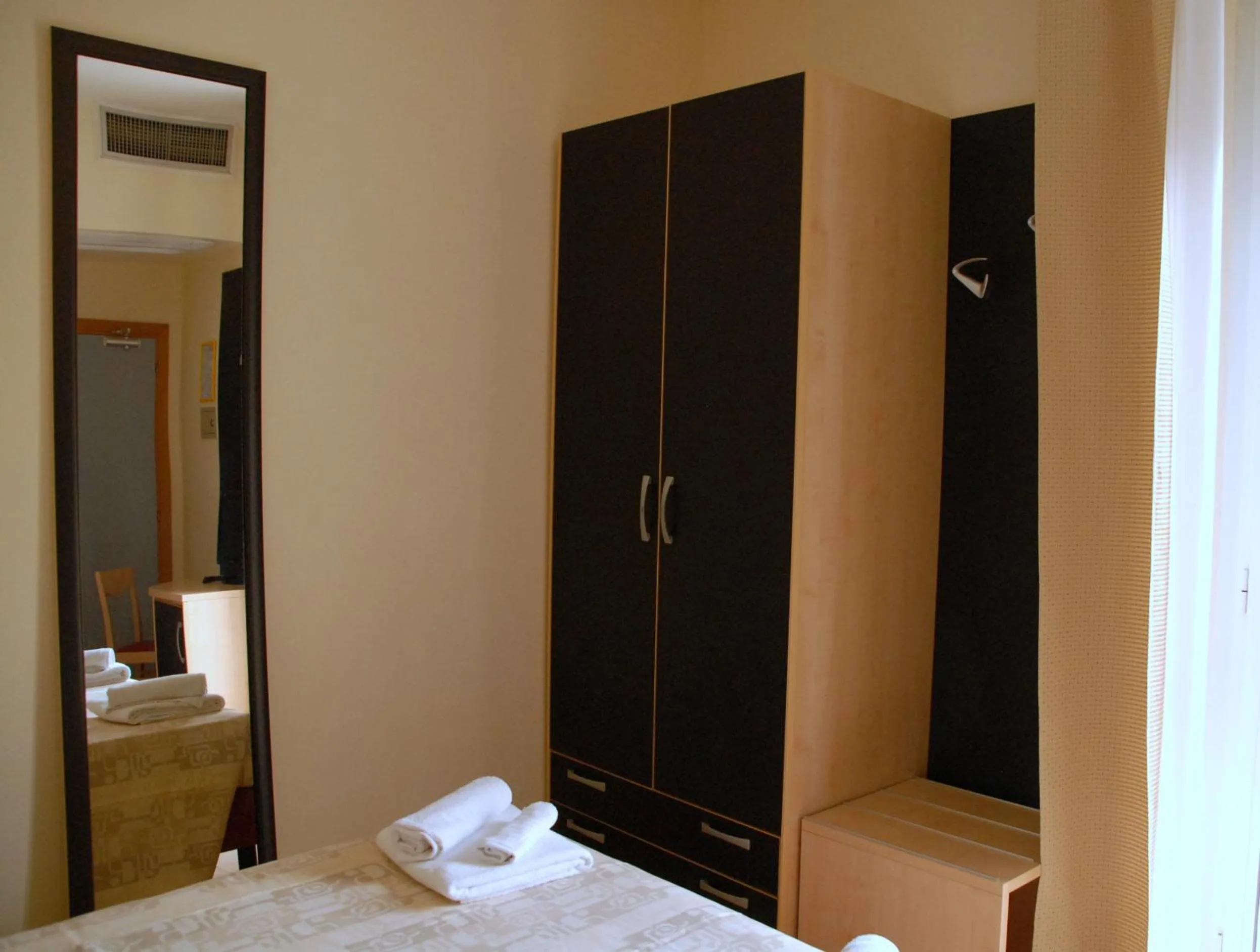 Photo of the whole room, Bed in Hotel Arno