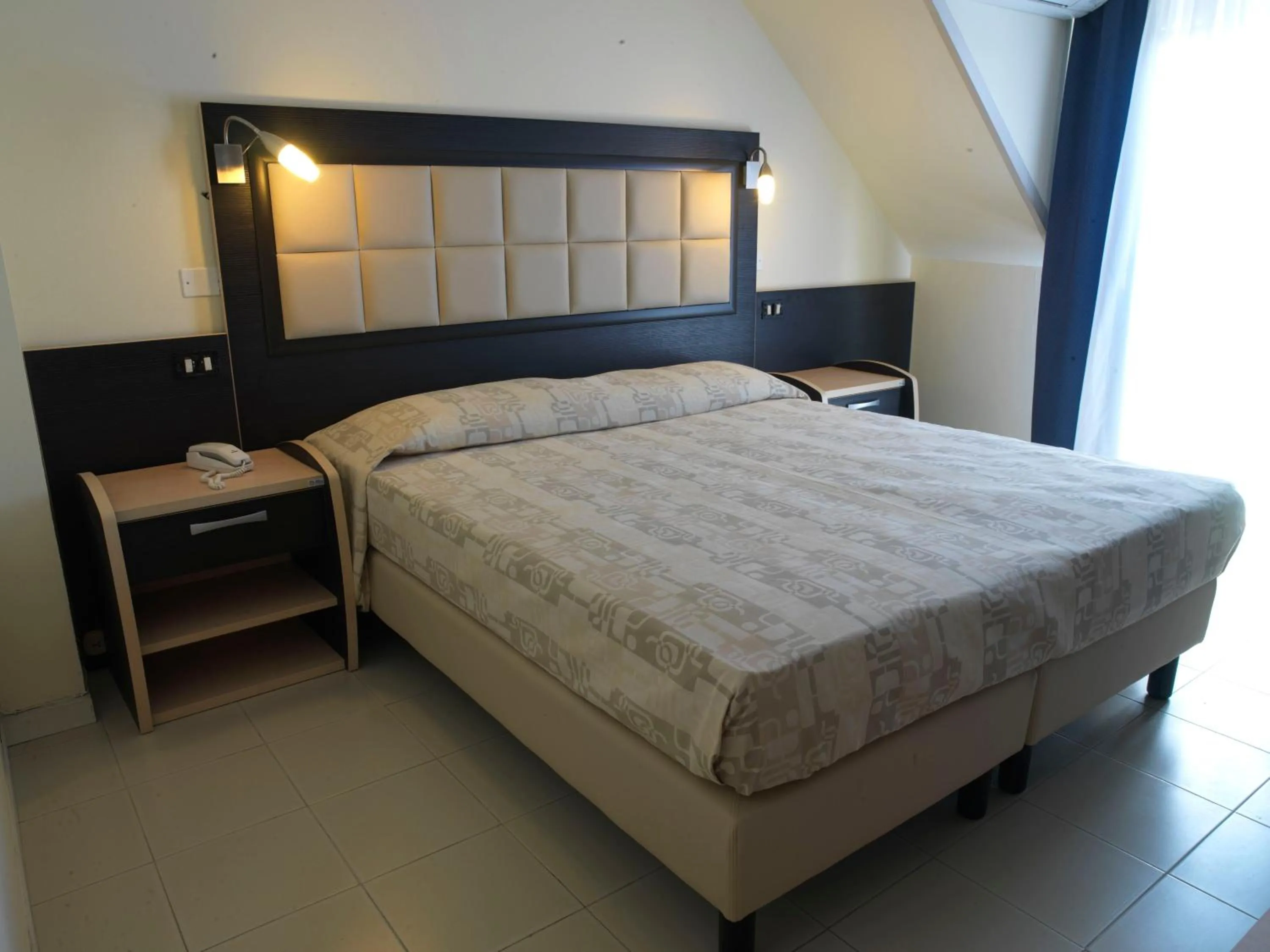 Photo of the whole room, Bed in Hotel Arno