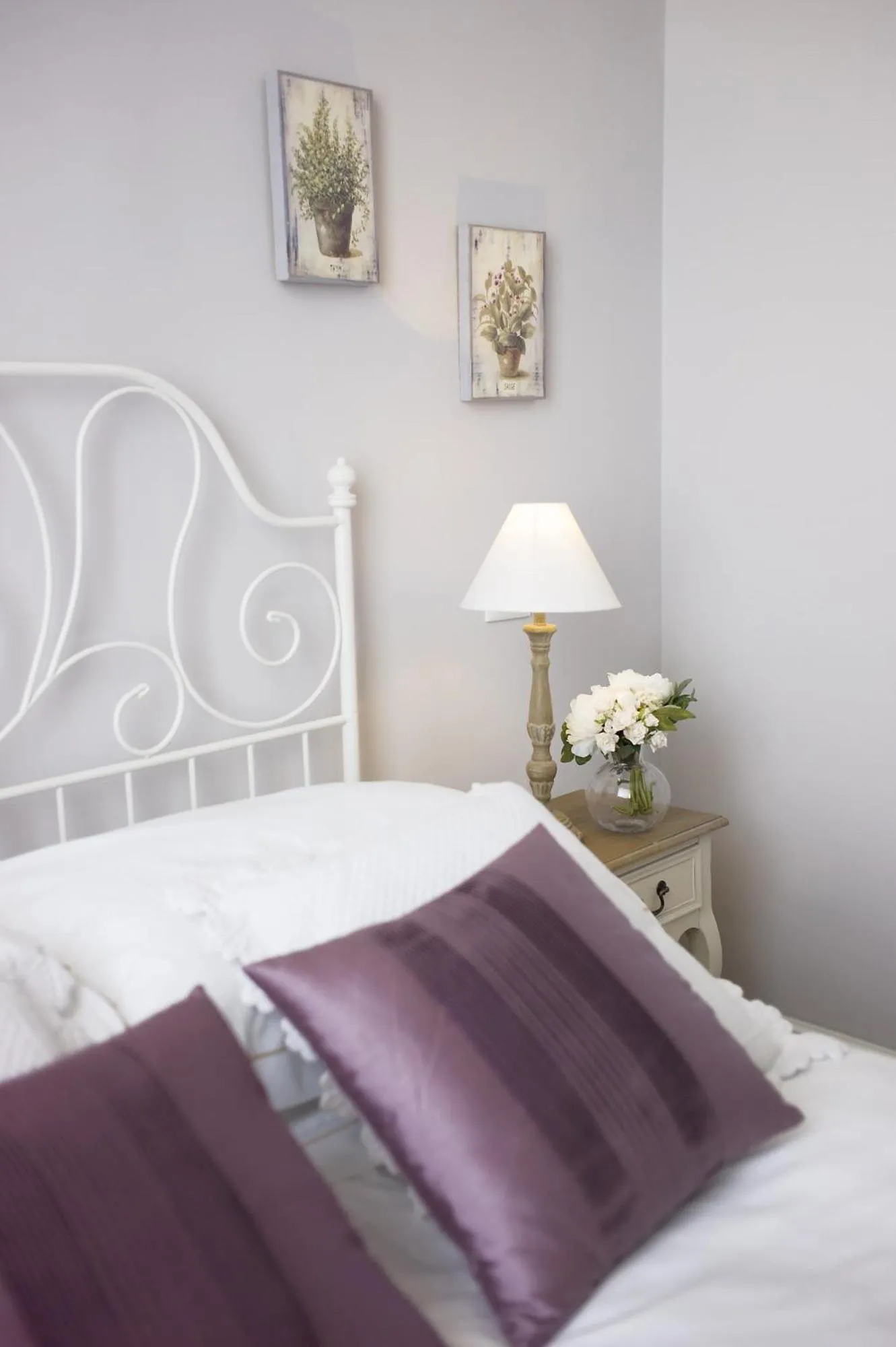 Decorative detail, Bed in DD Luxury House