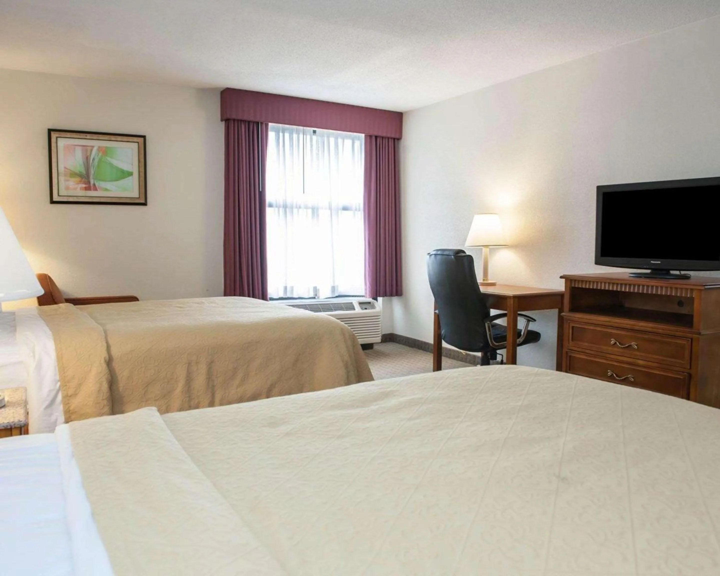 Photo of the whole room in Quality Inn & Suites Indianapolis Northwest