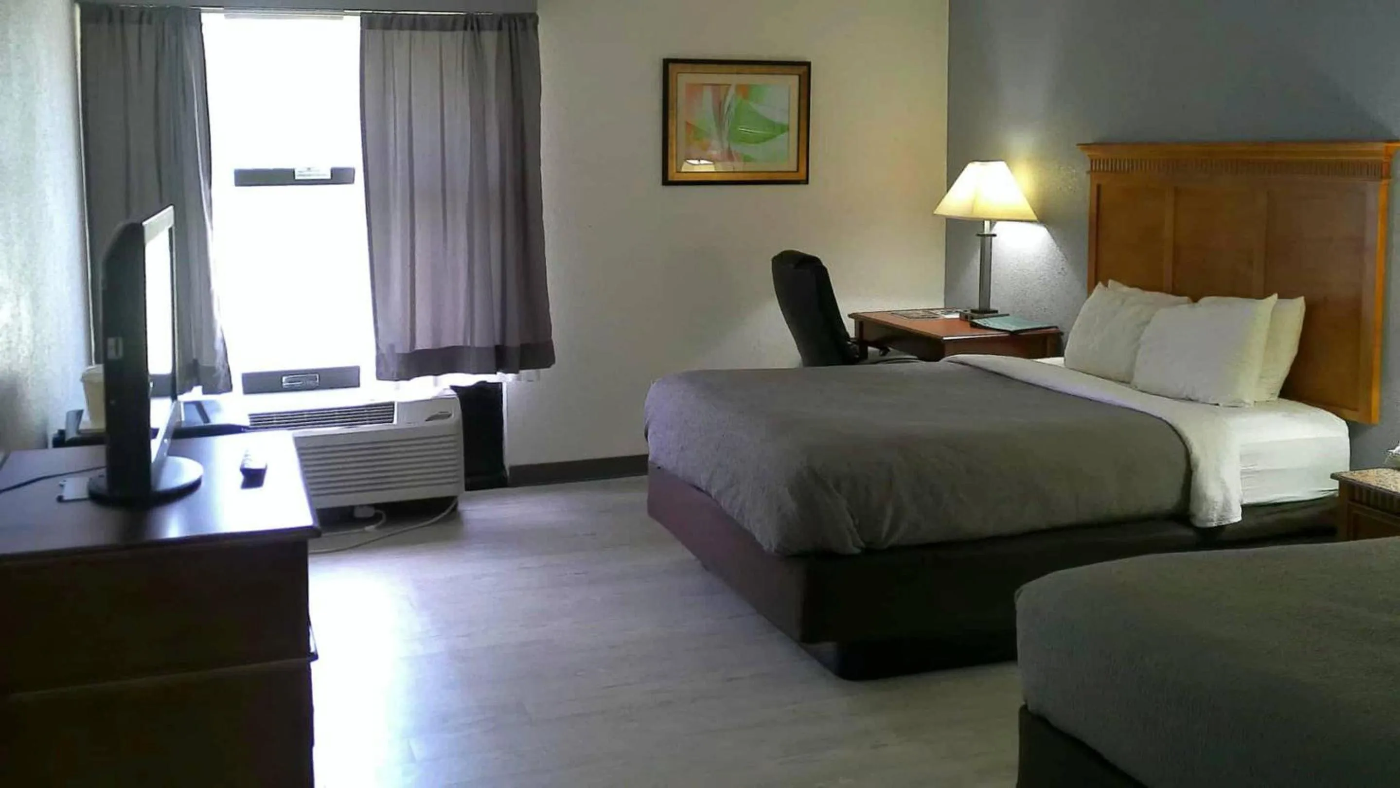 Bedroom in Quality Inn & Suites Indianapolis Northwest