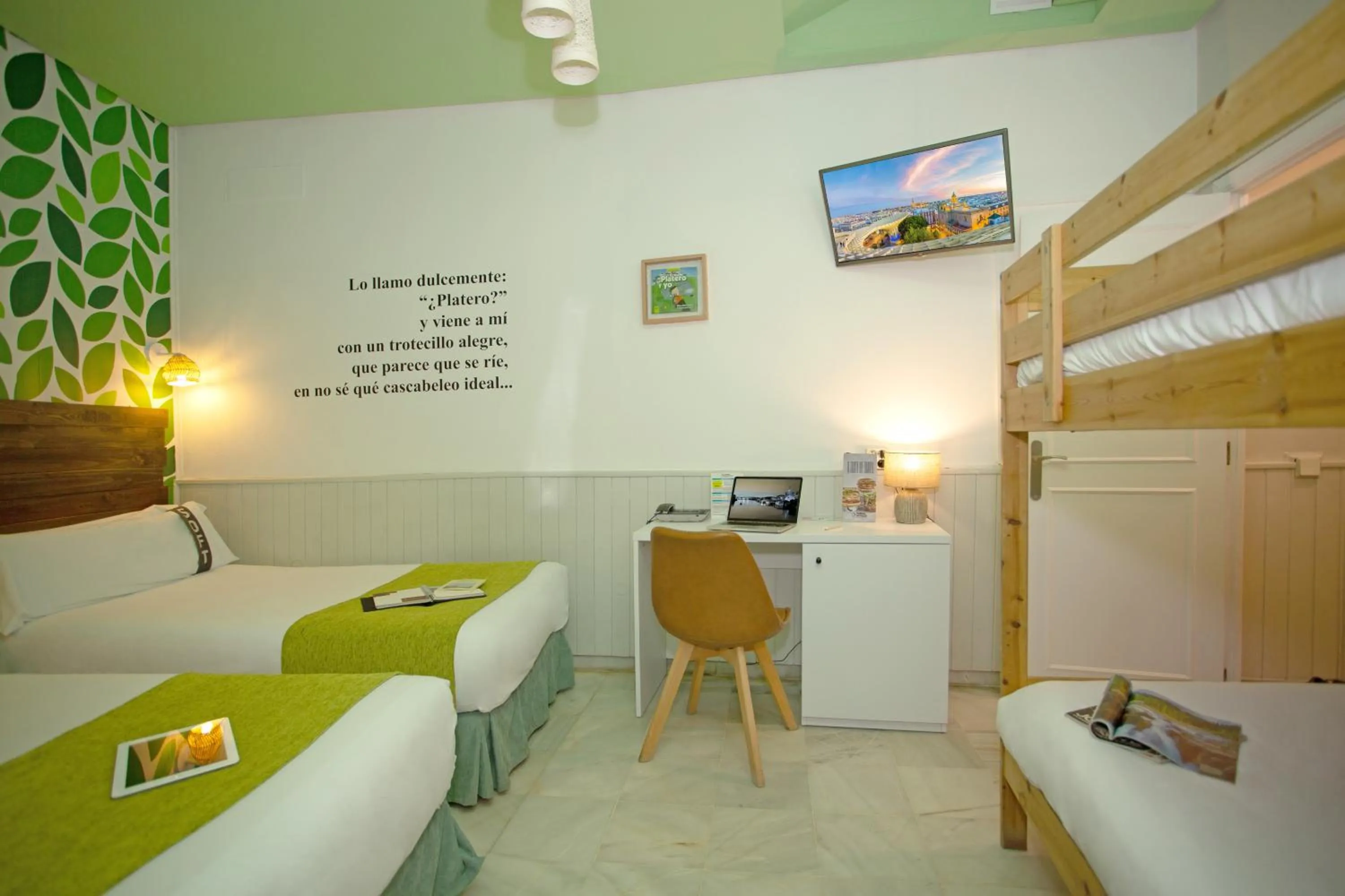 Bedroom, Bed in Casual de las Letras Sevilla