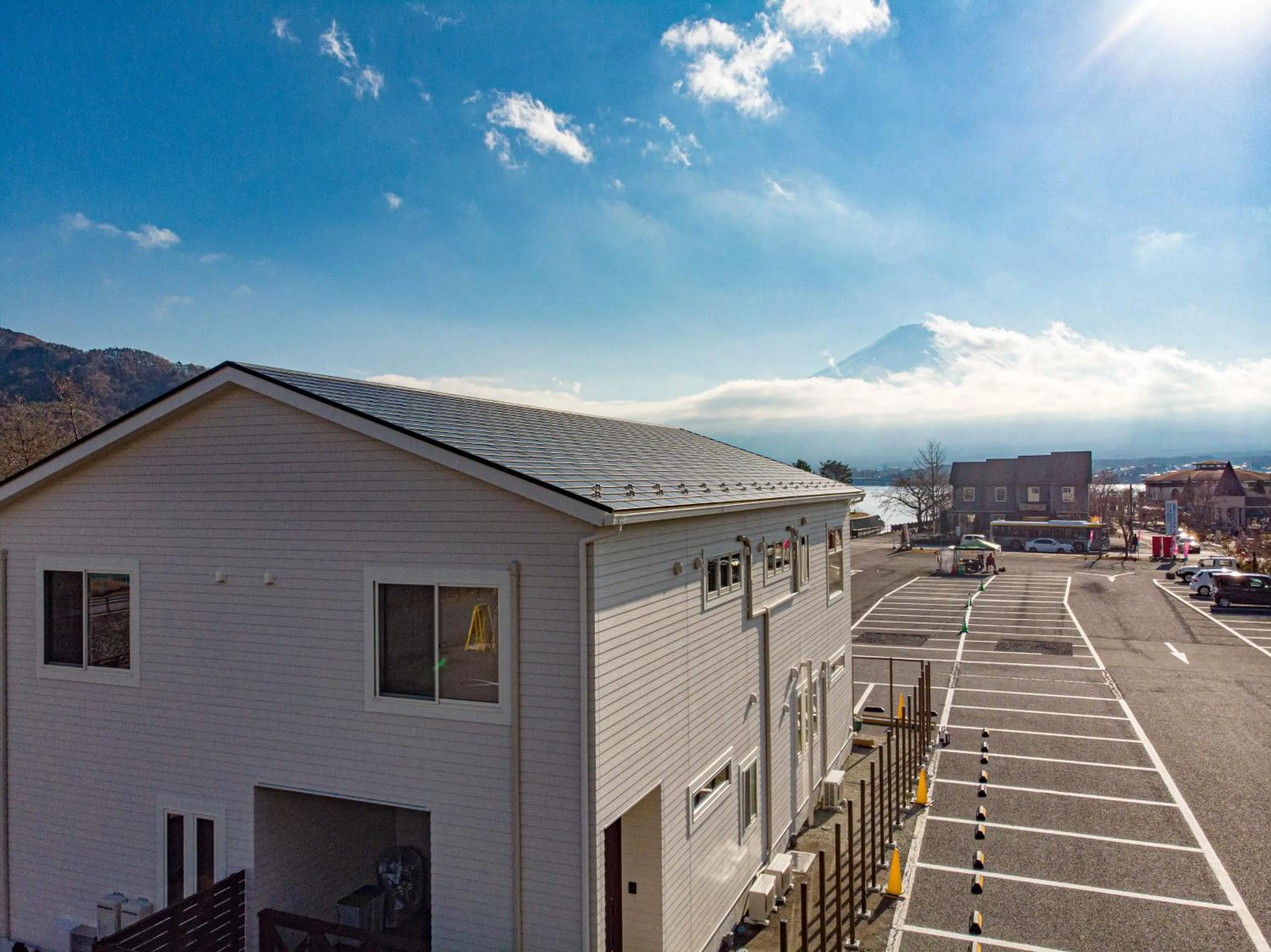 Property building in Setsuu