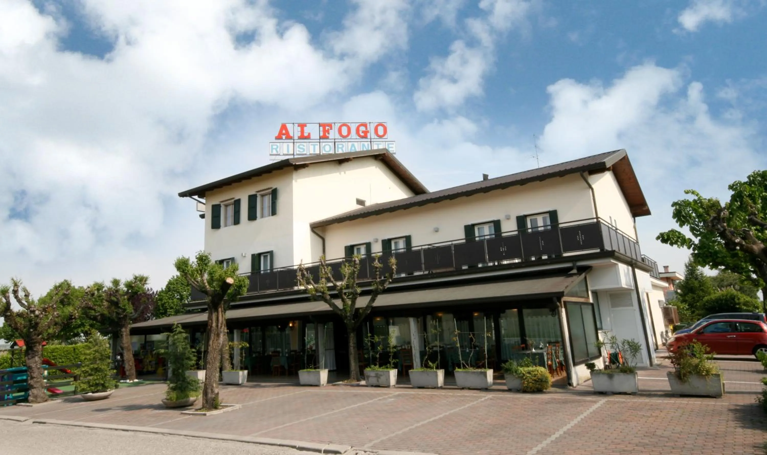 Property building in Hotel Al Fogo