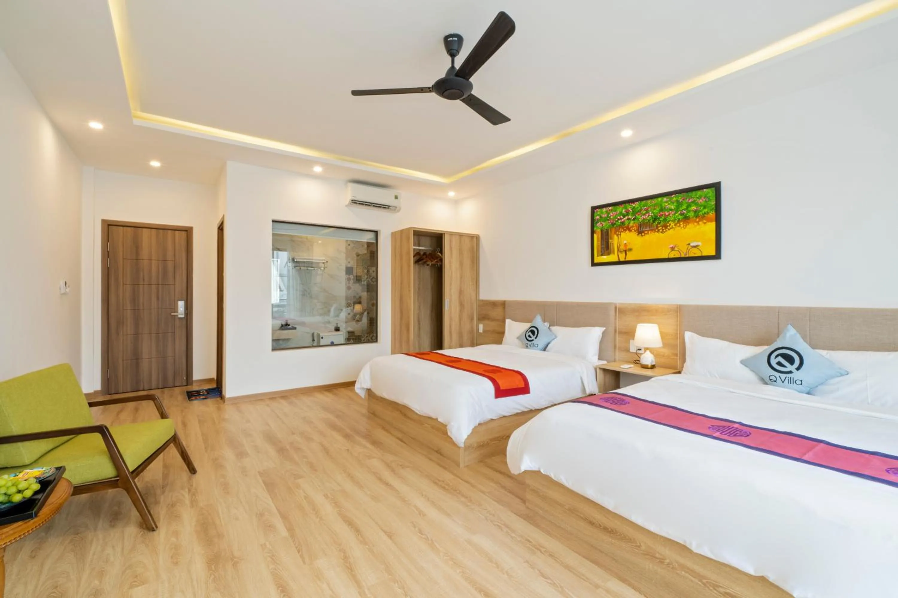 Photo of the whole room, Bed in Q Villa Hoi An