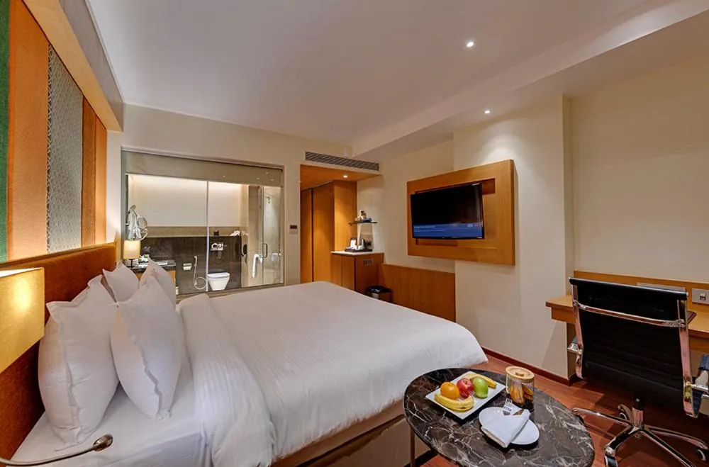 Photo of the whole room in The Fern, Kolhapur, Series by Marriott