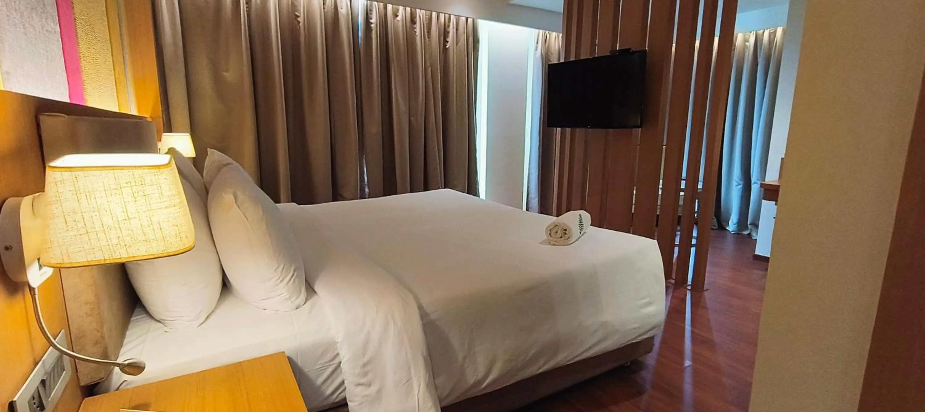 Photo of the whole room, Bed in The Fern, Kolhapur, Series by Marriott