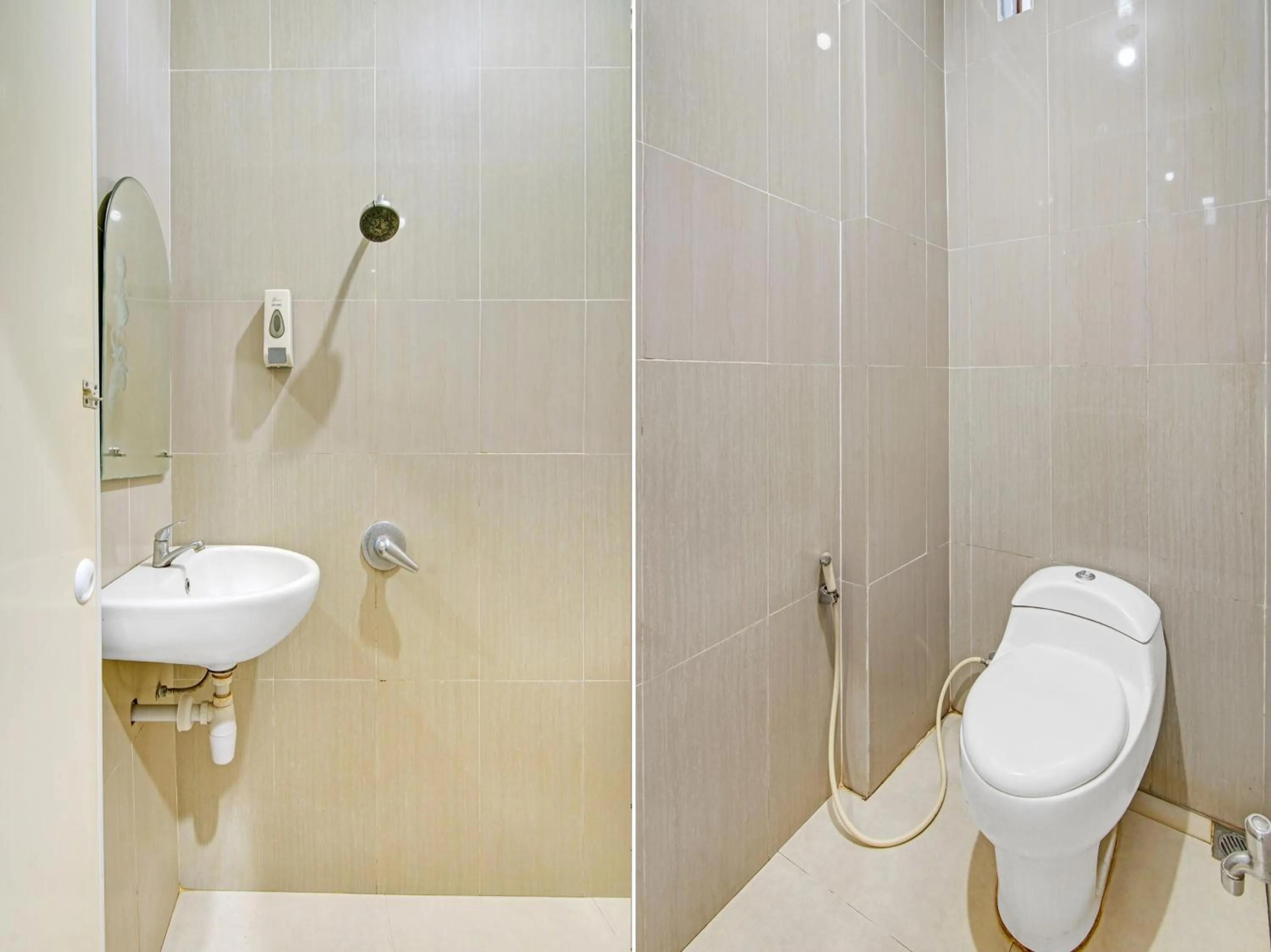 Bathroom in Hotel Shafira Pariaman Syariah Mitra RedDoorz