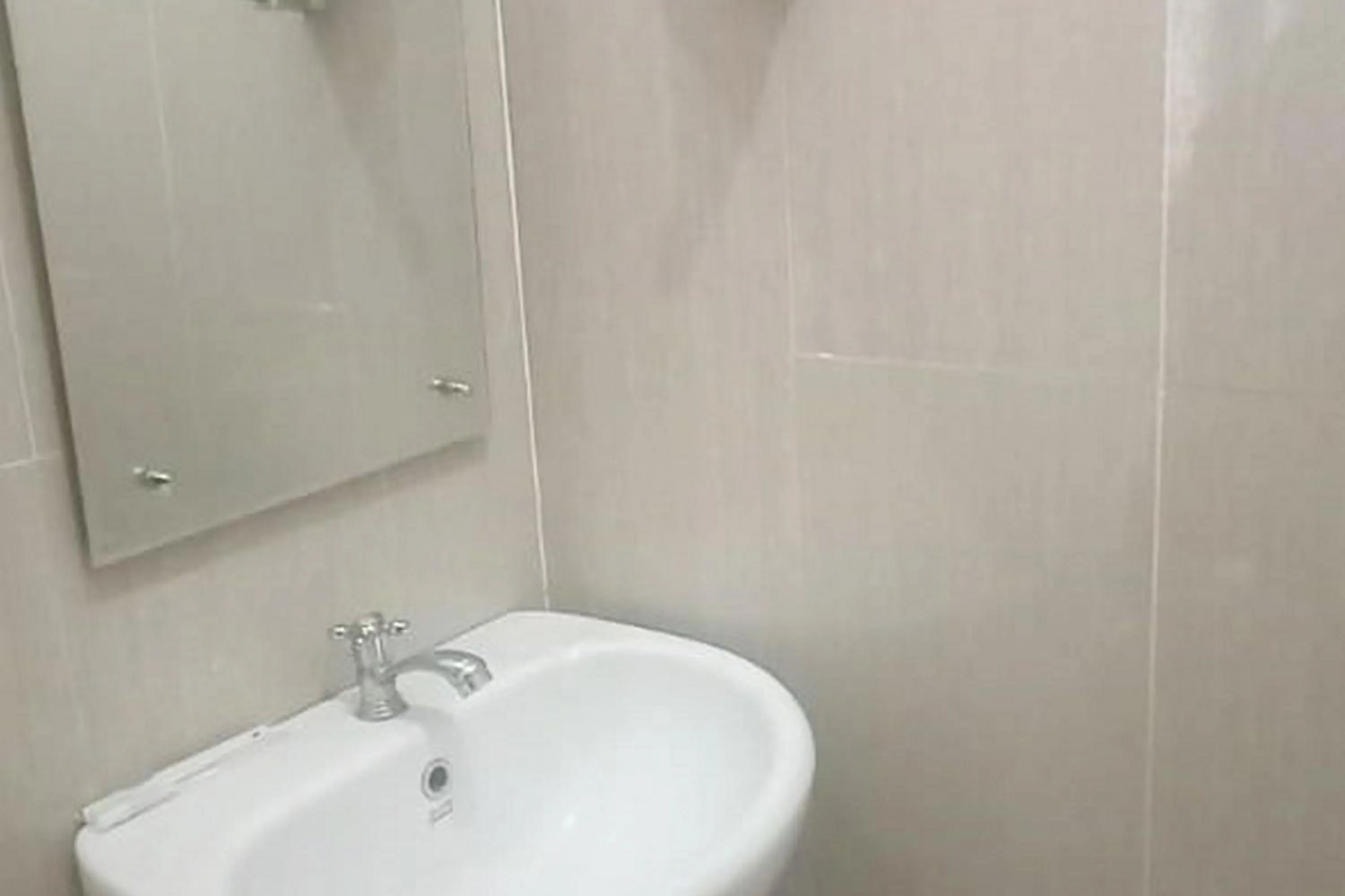 Bathroom in Hotel Shafira Pariaman Syariah Mitra RedDoorz