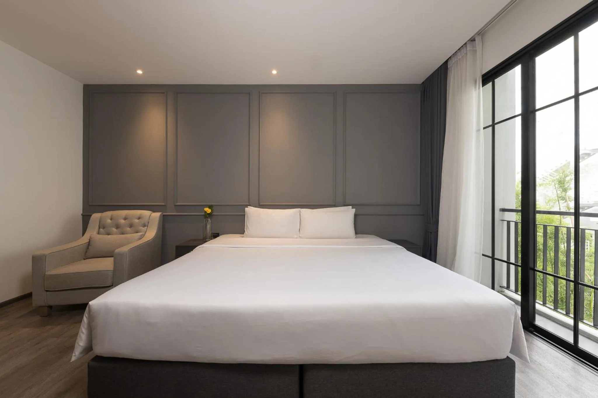 Bedroom, Bed in One Patio Hotel Pattaya - SHA Extra Plus