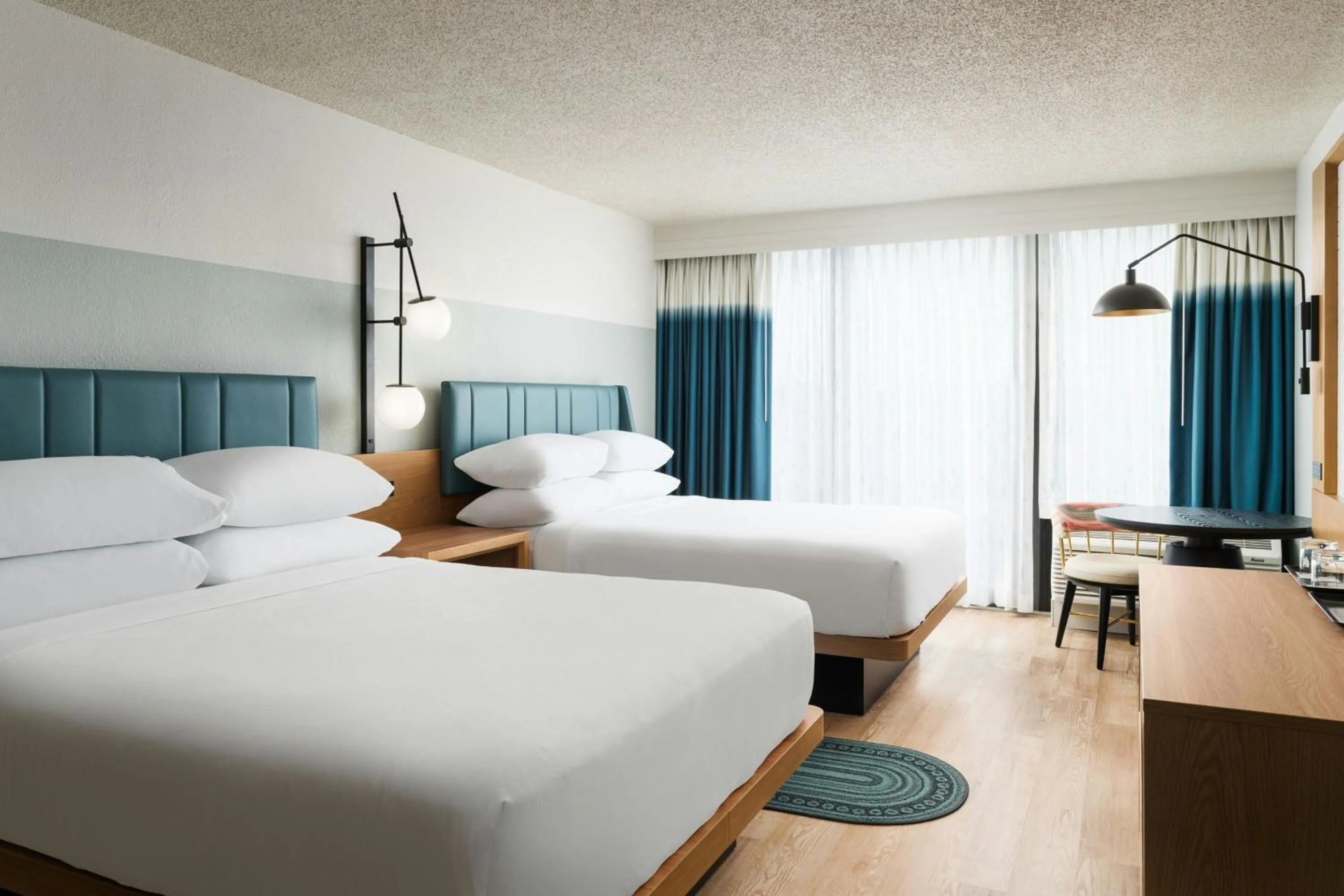 Photo of the whole room, Bed in Sheraton Orlando Lake Buena Vista Resort