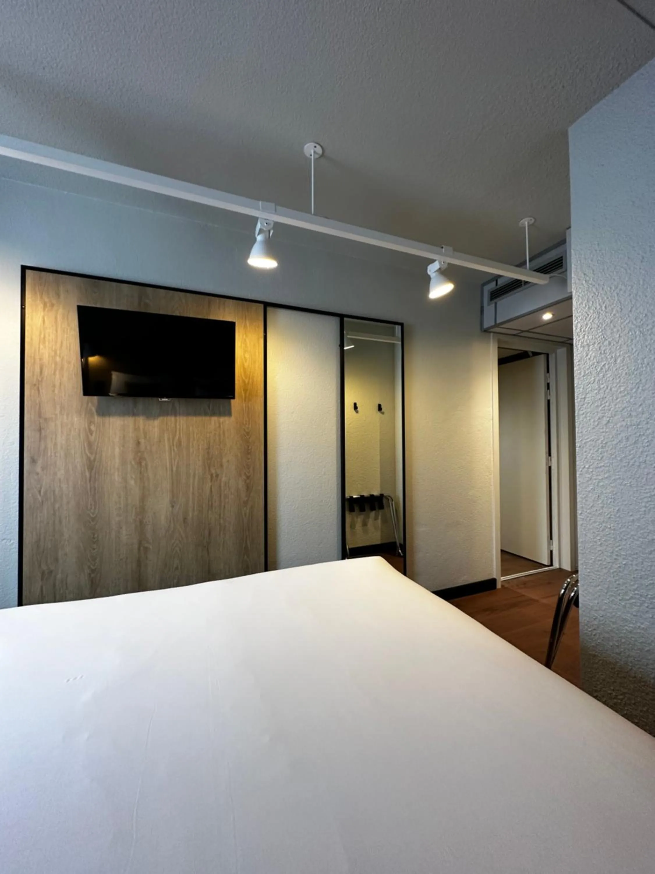 Bed in ibis Saint-Malo Madeleine