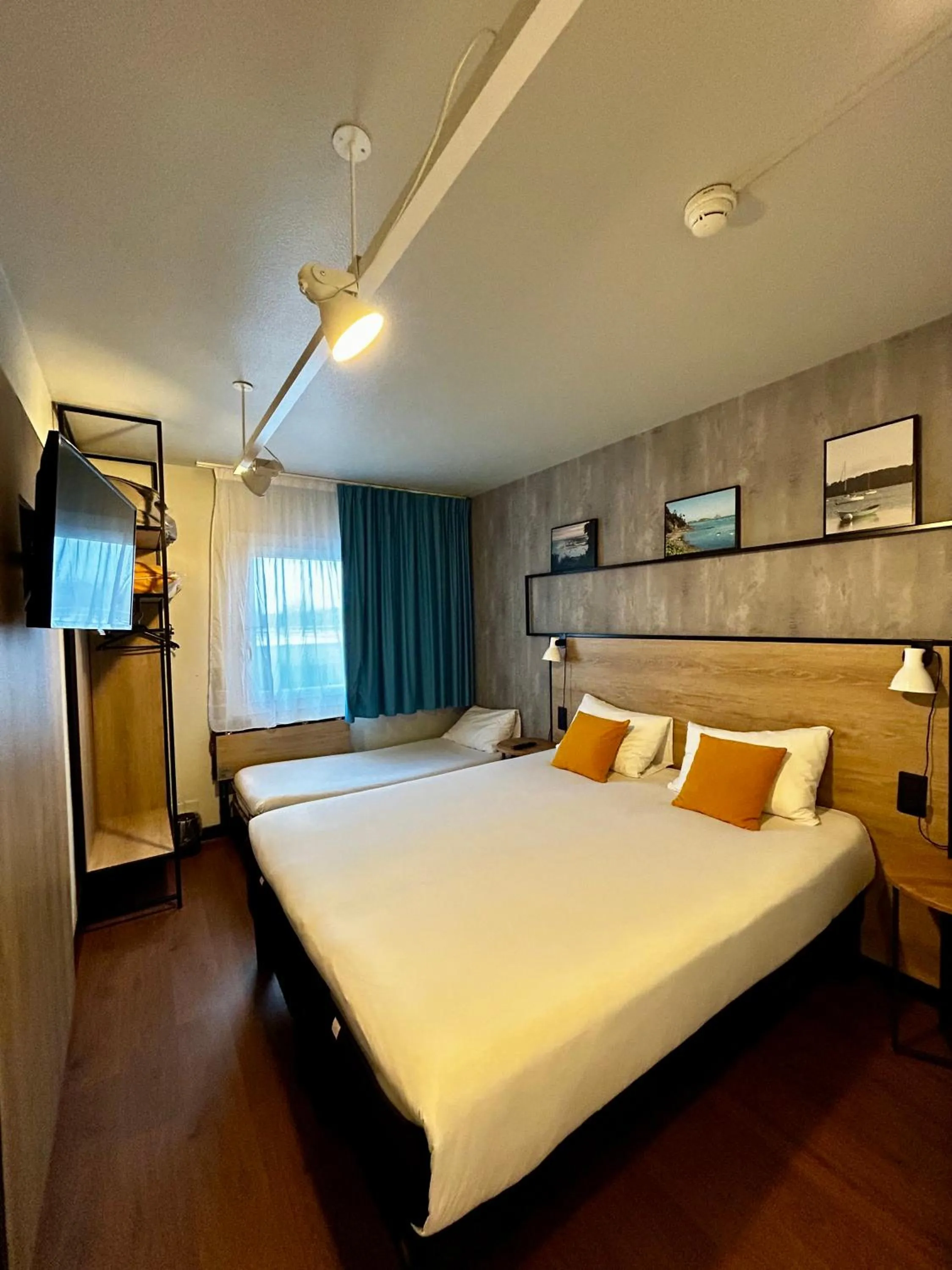 Bed in ibis Saint-Malo Madeleine