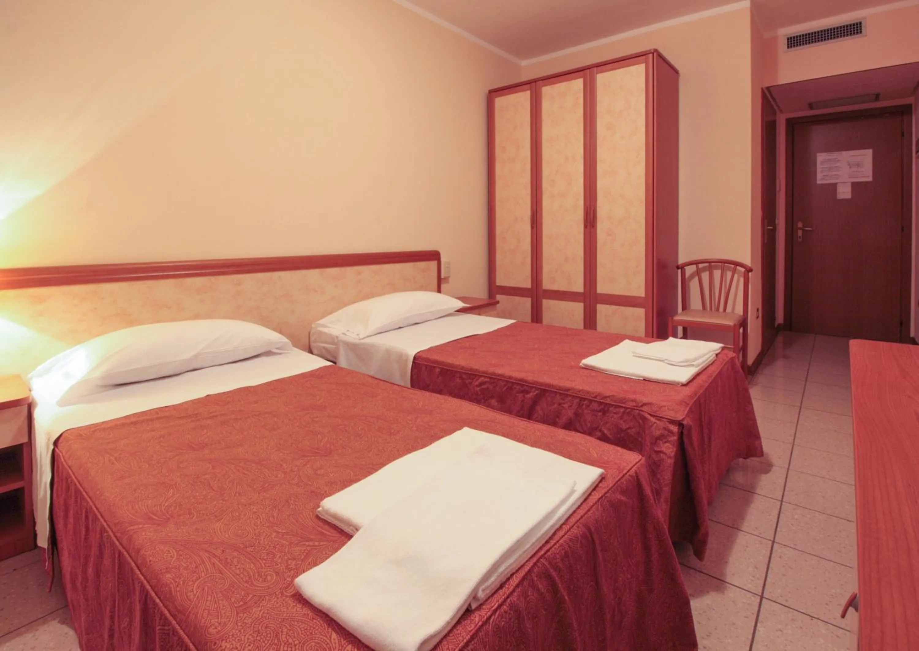 Photo of the whole room, Bed in Hotel Rose&Crown