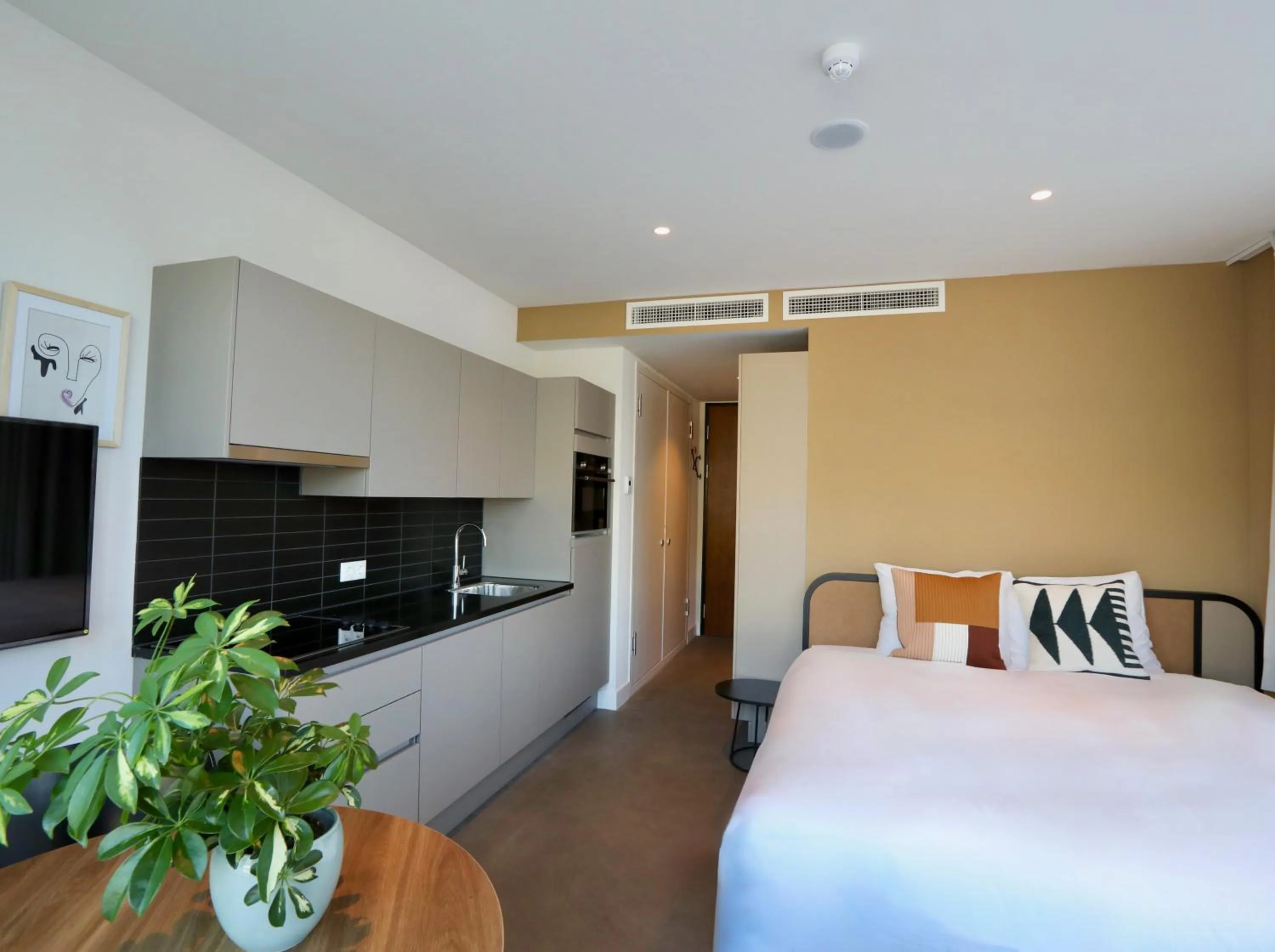 Bed in Cityden BoLo District